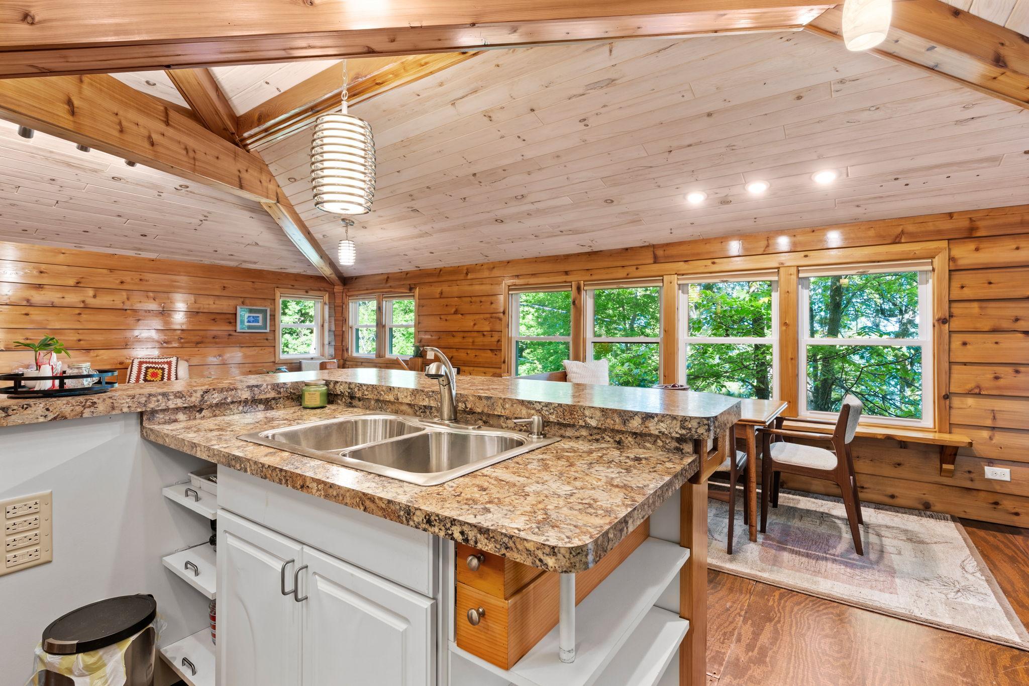 2090 Kendall Loop Property Photo 46