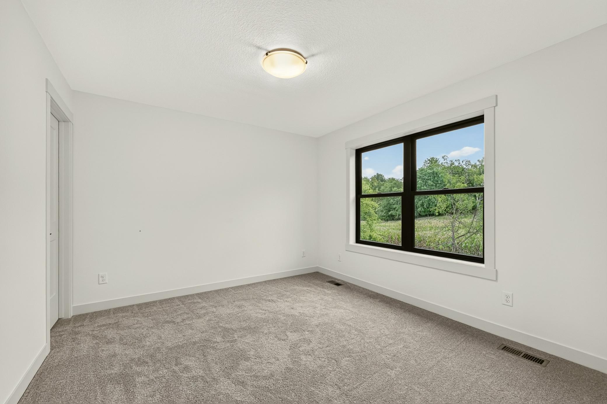 3756 Stonehedge Drive Ne Property Photo 23