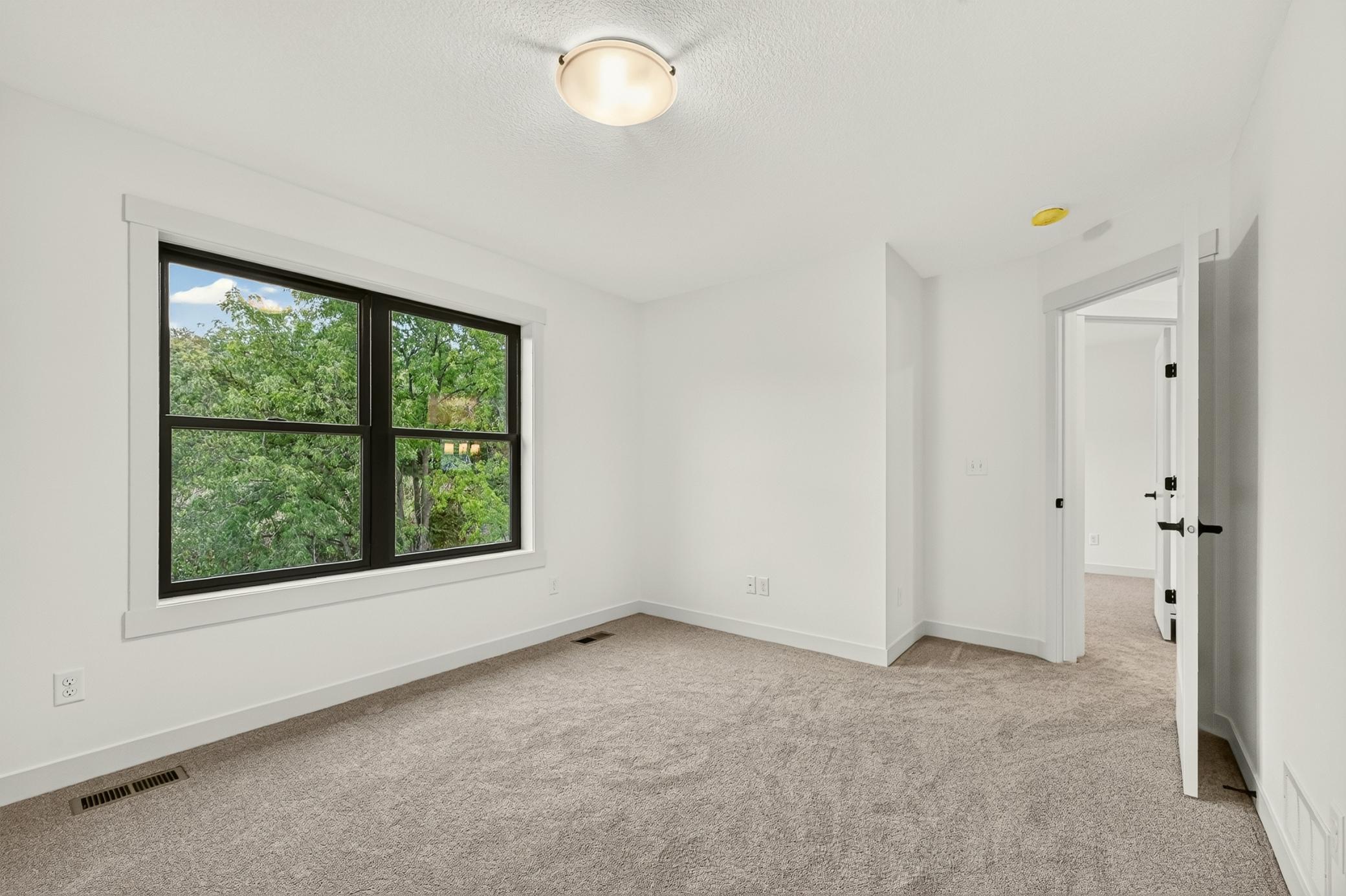 3756 Stonehedge Drive Ne Property Photo 24