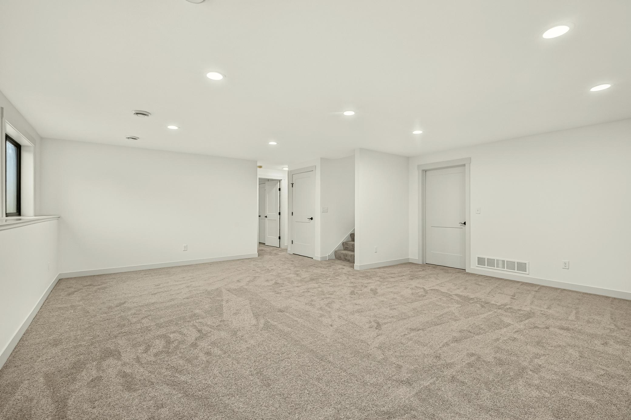 3756 Stonehedge Drive Ne Property Photo 29