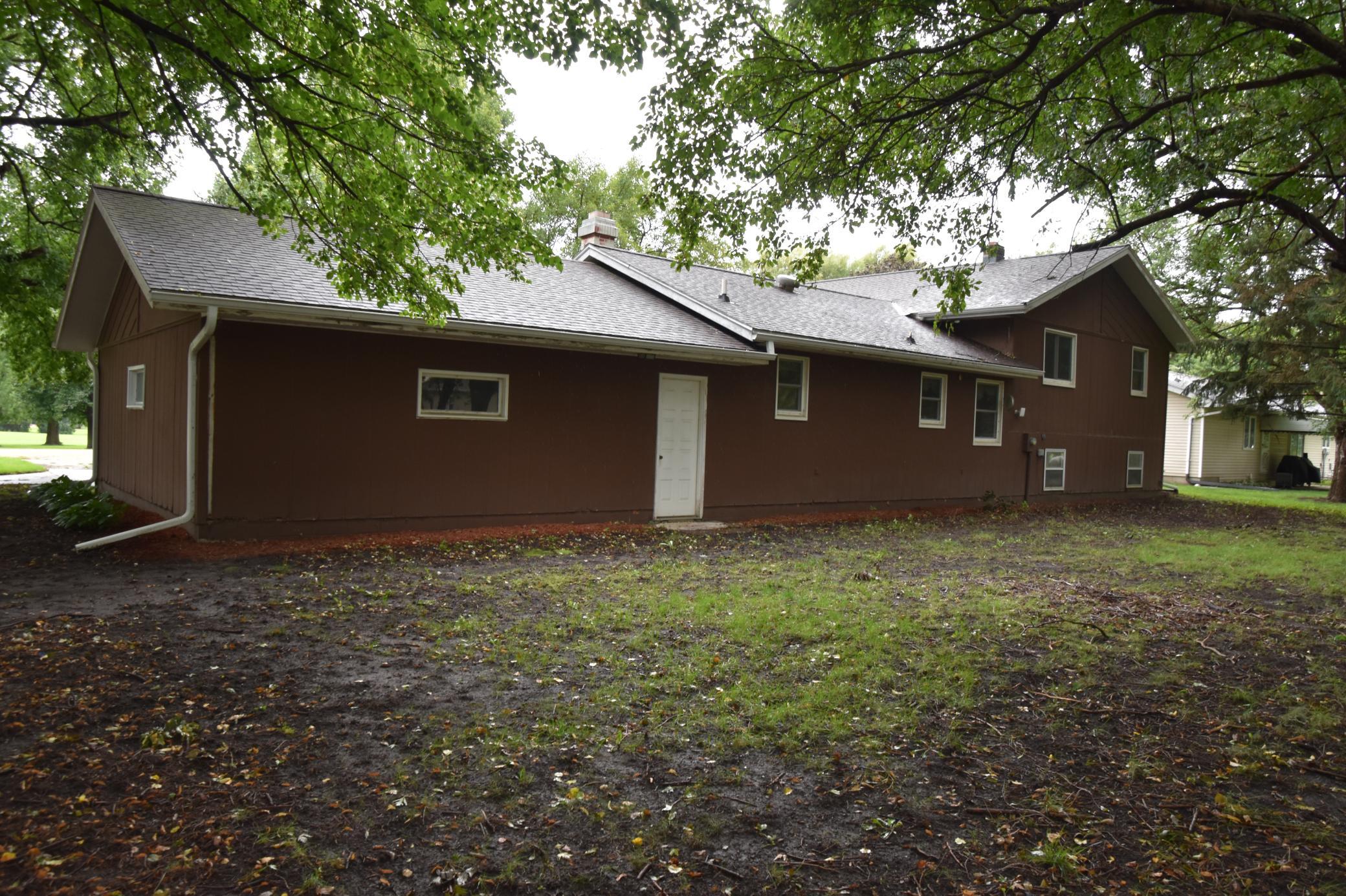 939 6th Street Property Photo 3