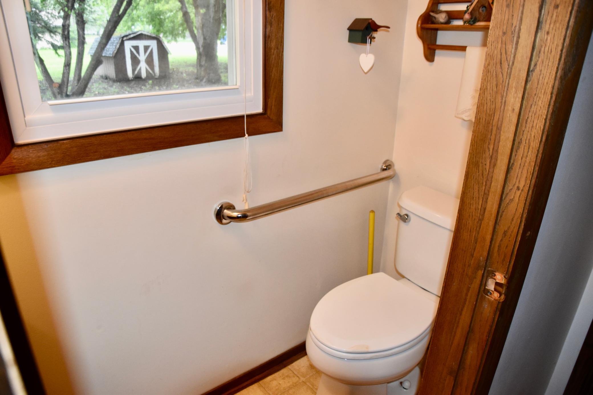 939 6th Street Property Photo 8