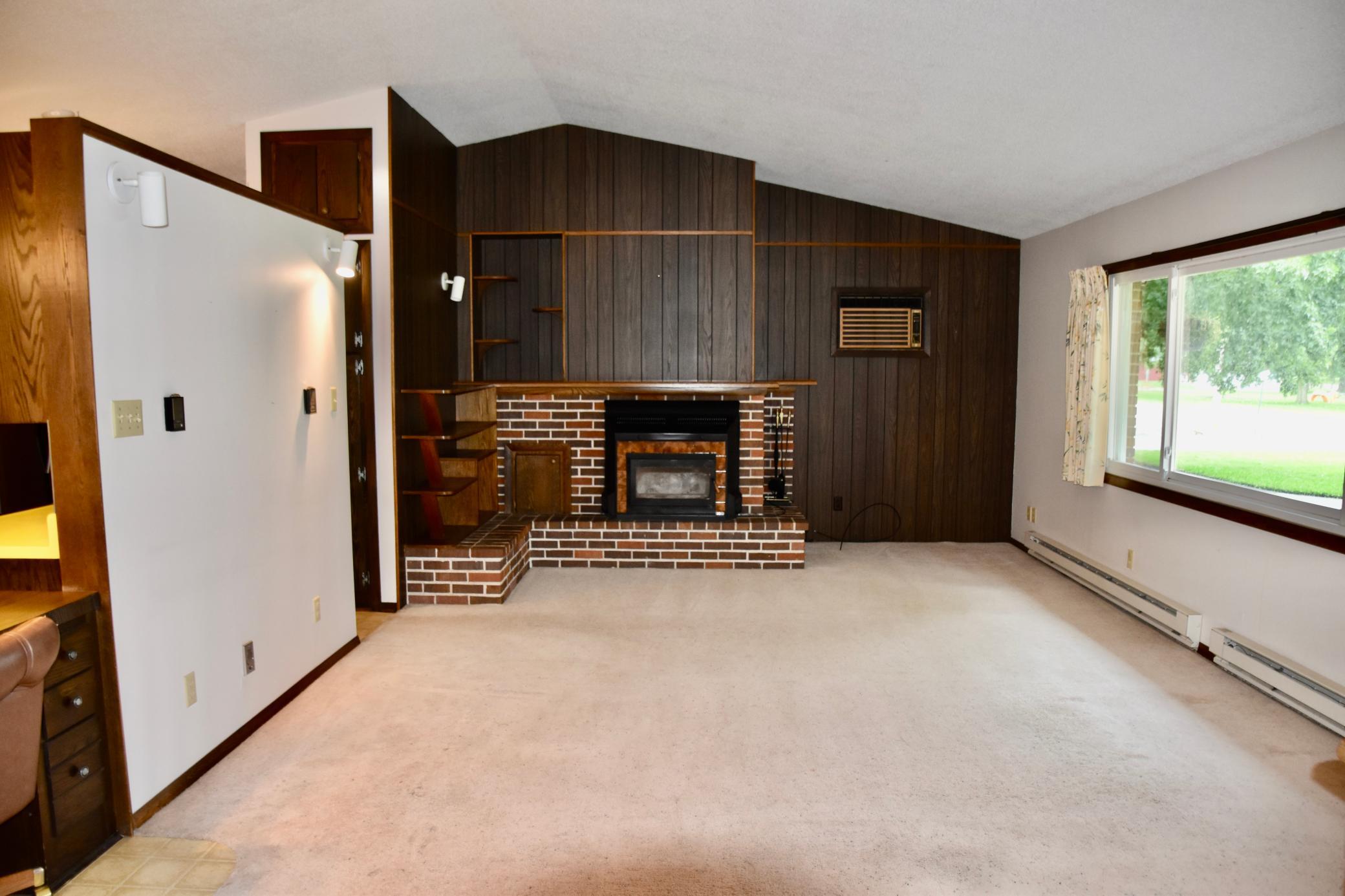 939 6th Street Property Photo 10