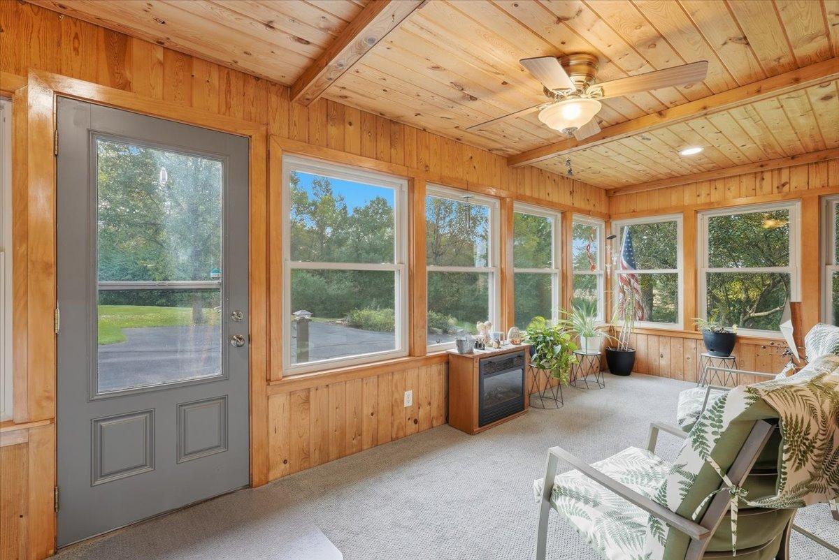 1234 County Road J Property Photo 4