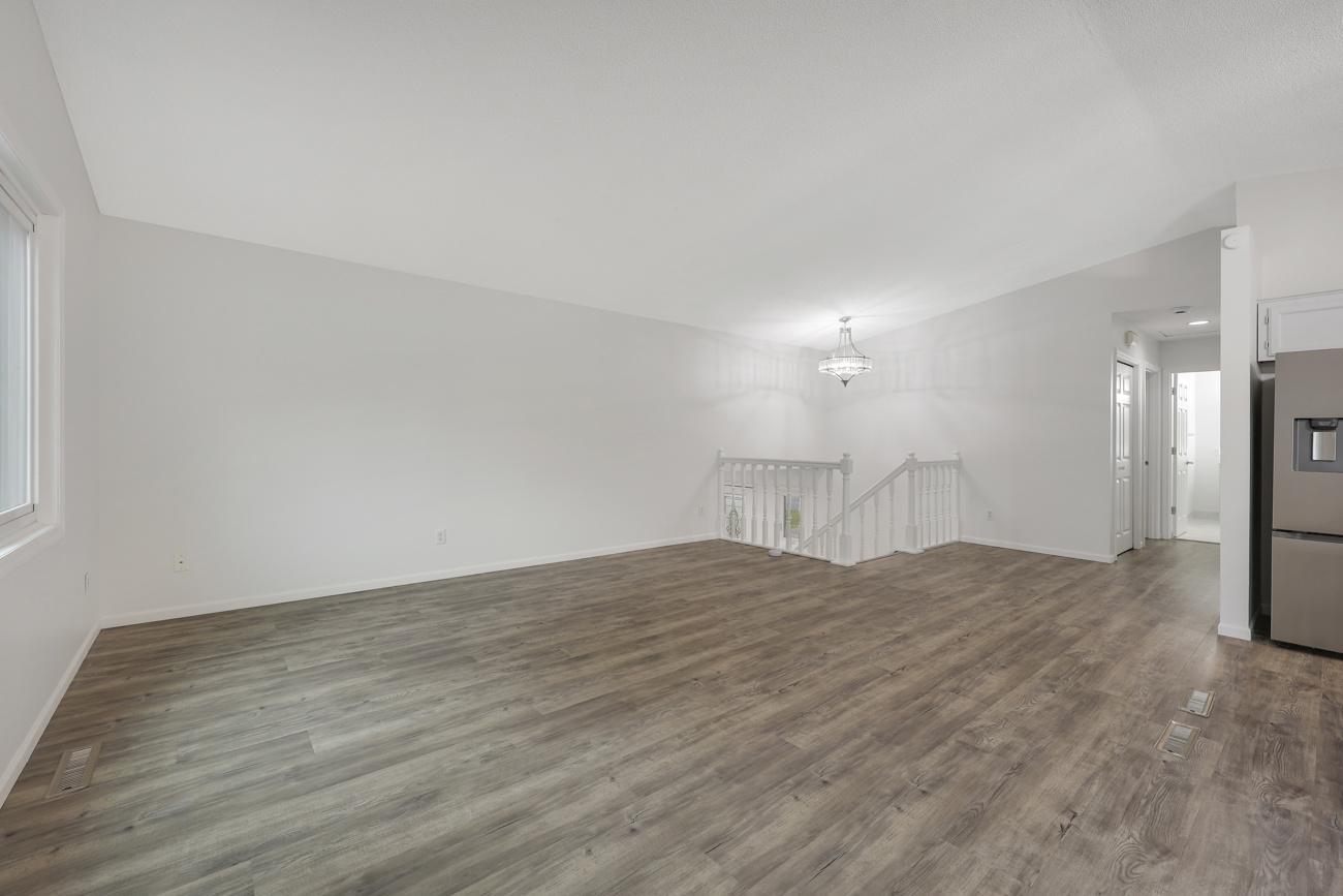 11714 Colorado Avenue N Property Photo 8