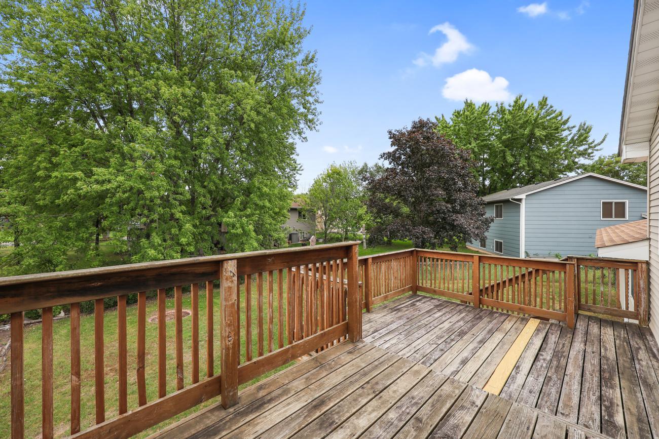 11714 Colorado Avenue N Property Photo 28