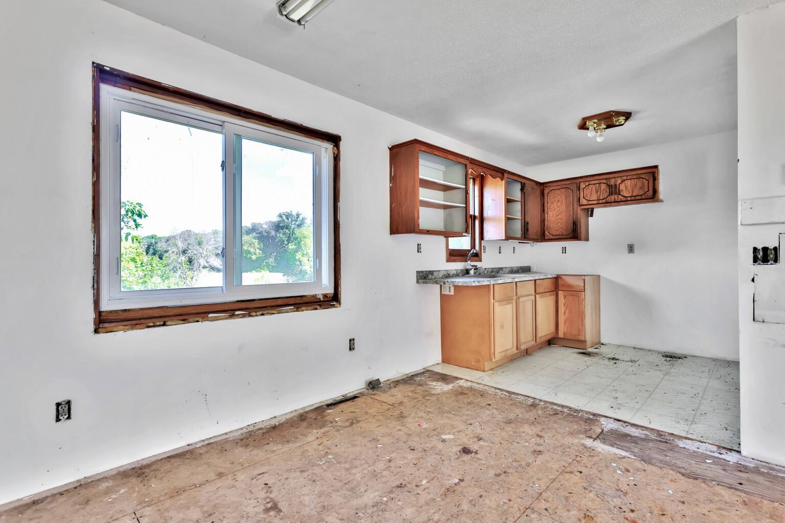 15573 209th Avenue Nw Property Photo 11