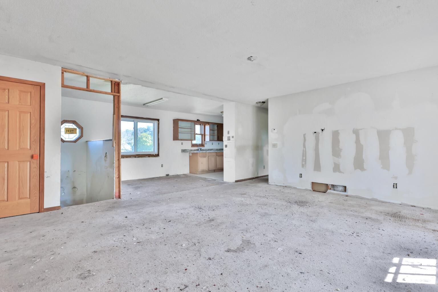 15573 209th Avenue Nw Property Photo 15