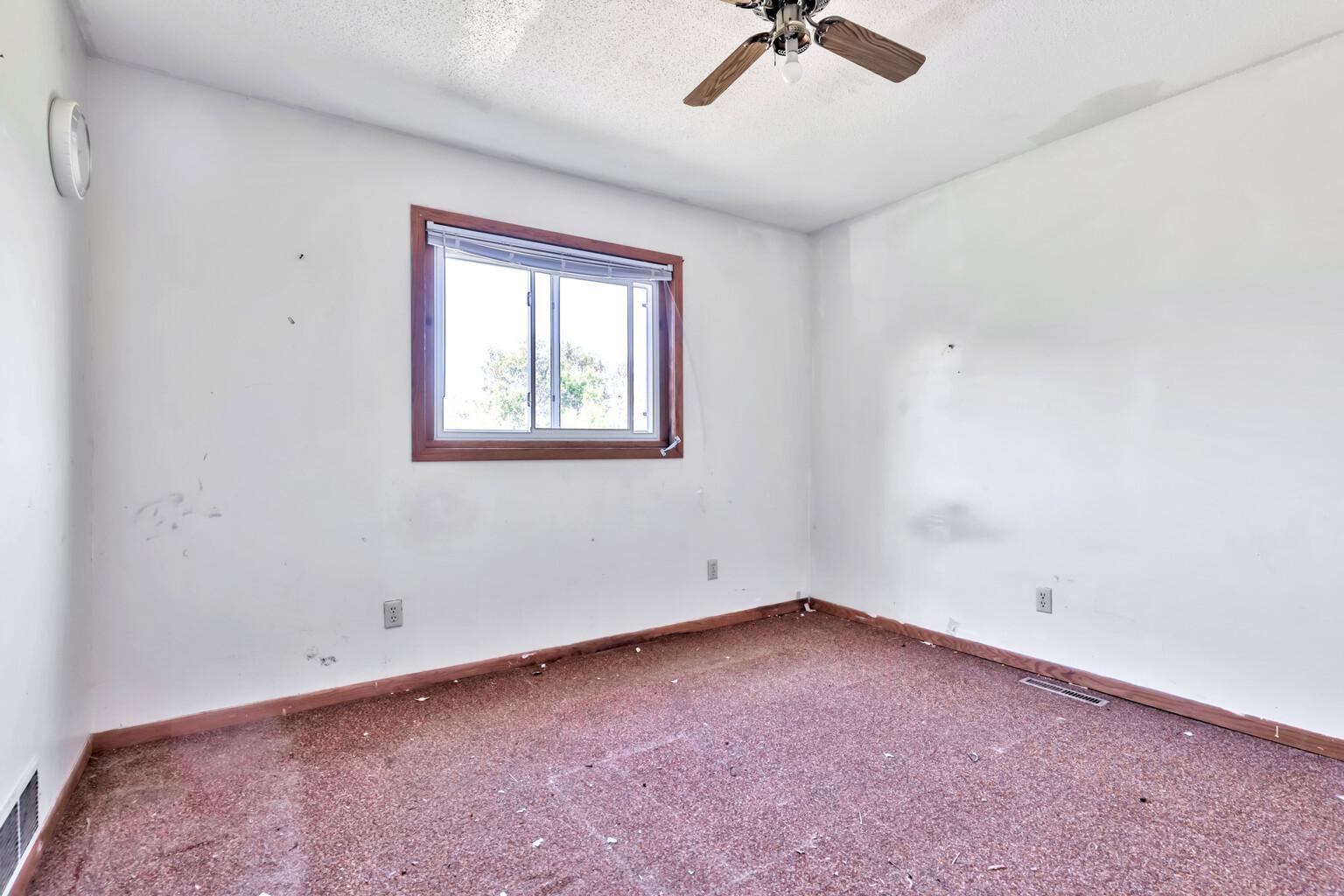 15573 209th Avenue Nw Property Photo 20