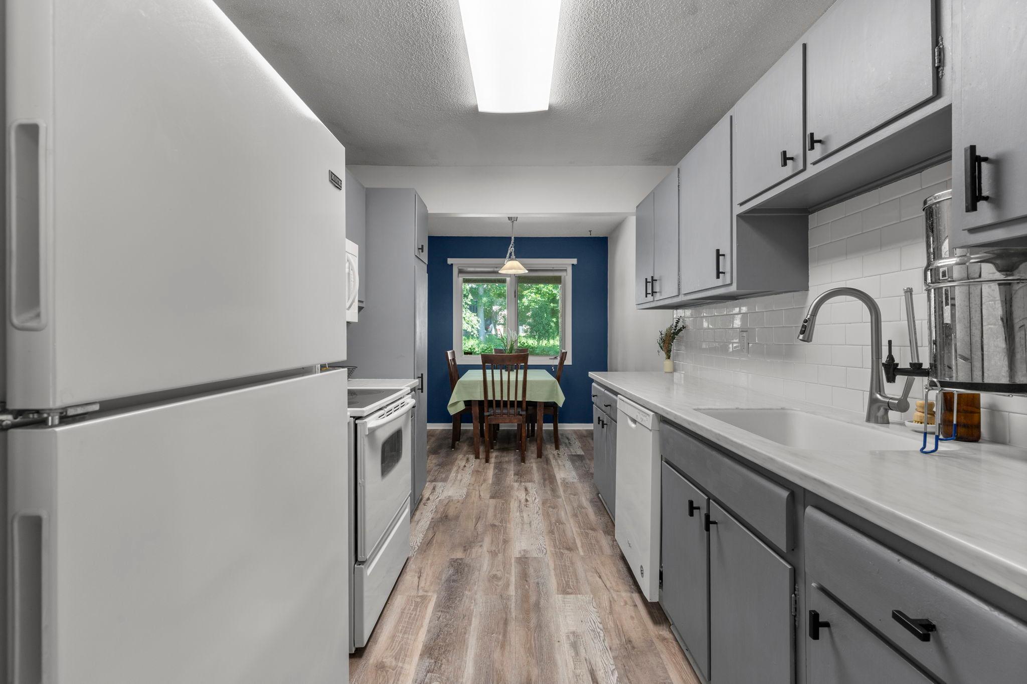 91 Birnamwood Drive Property Photo 4