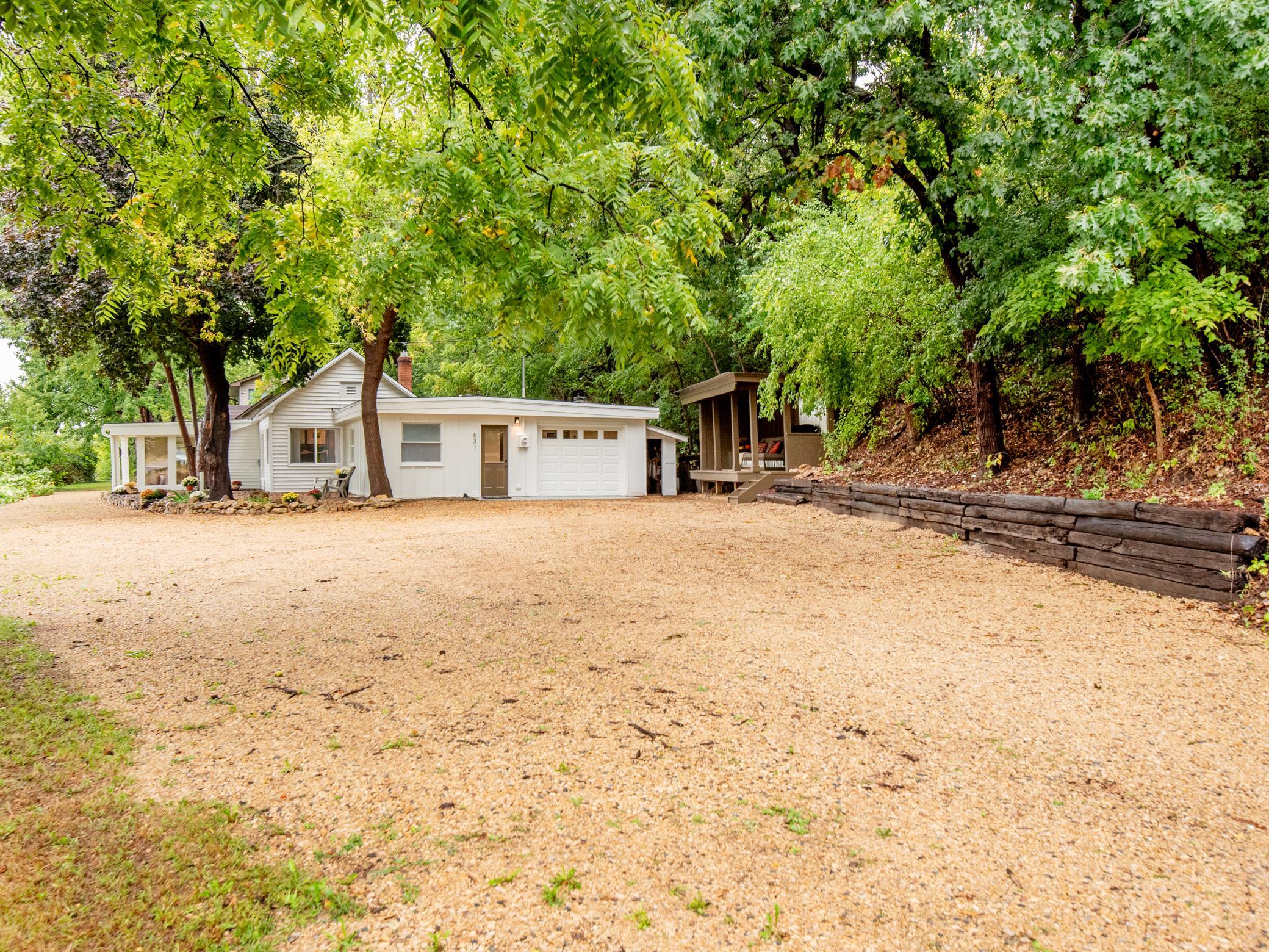 631 Front Street Property Photo 49