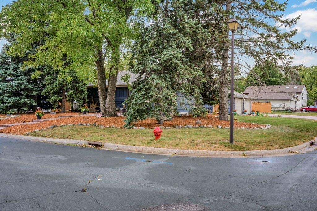 9581 Pilgrim Lane N Property Photo 25