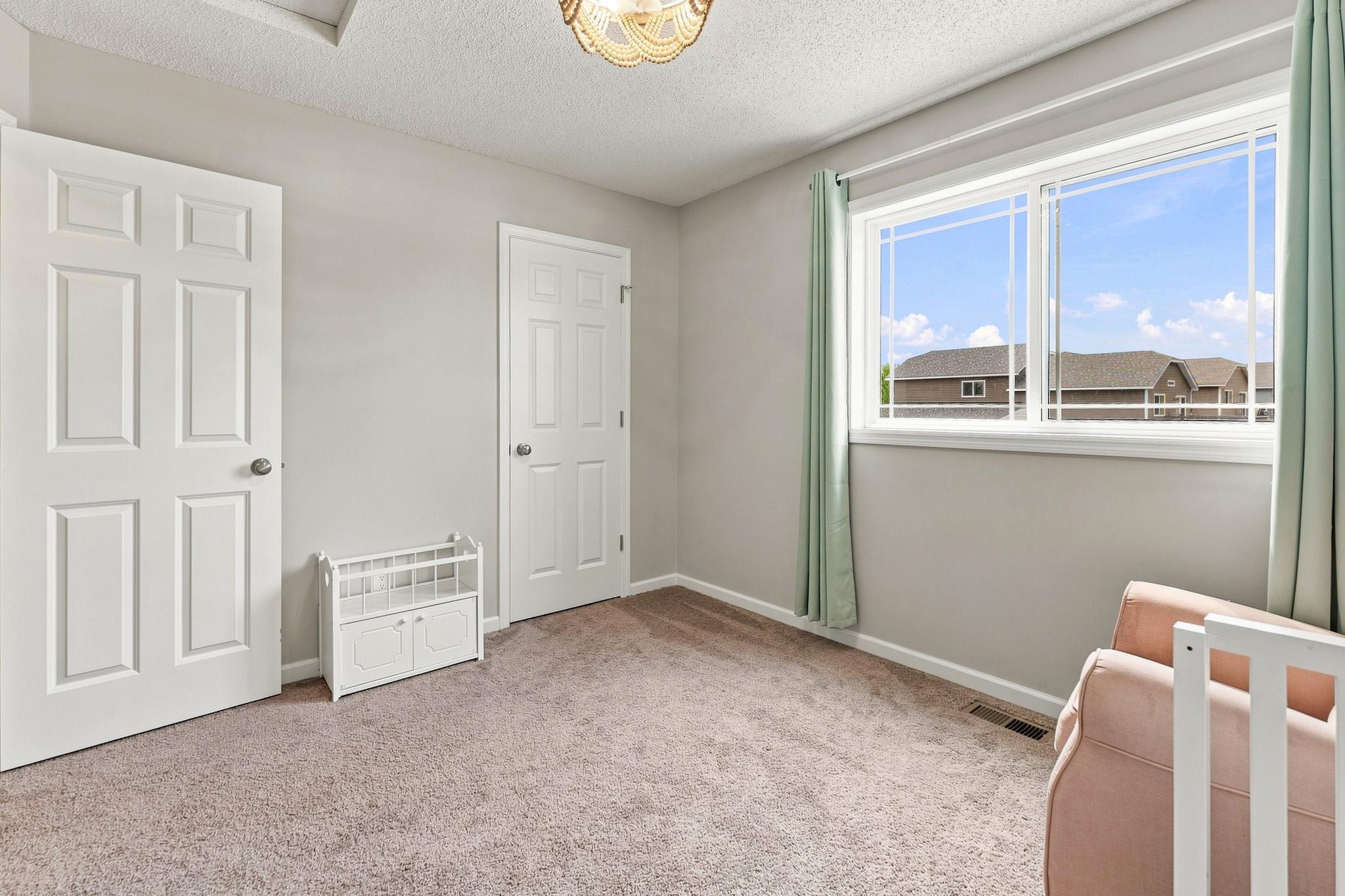 645 Highview Loop Se Property Photo 18