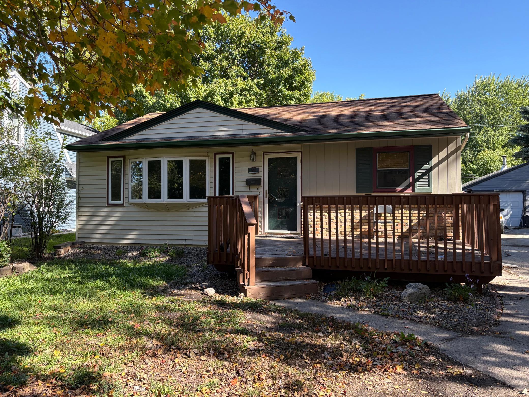 520 7th Street N Property Photo 1