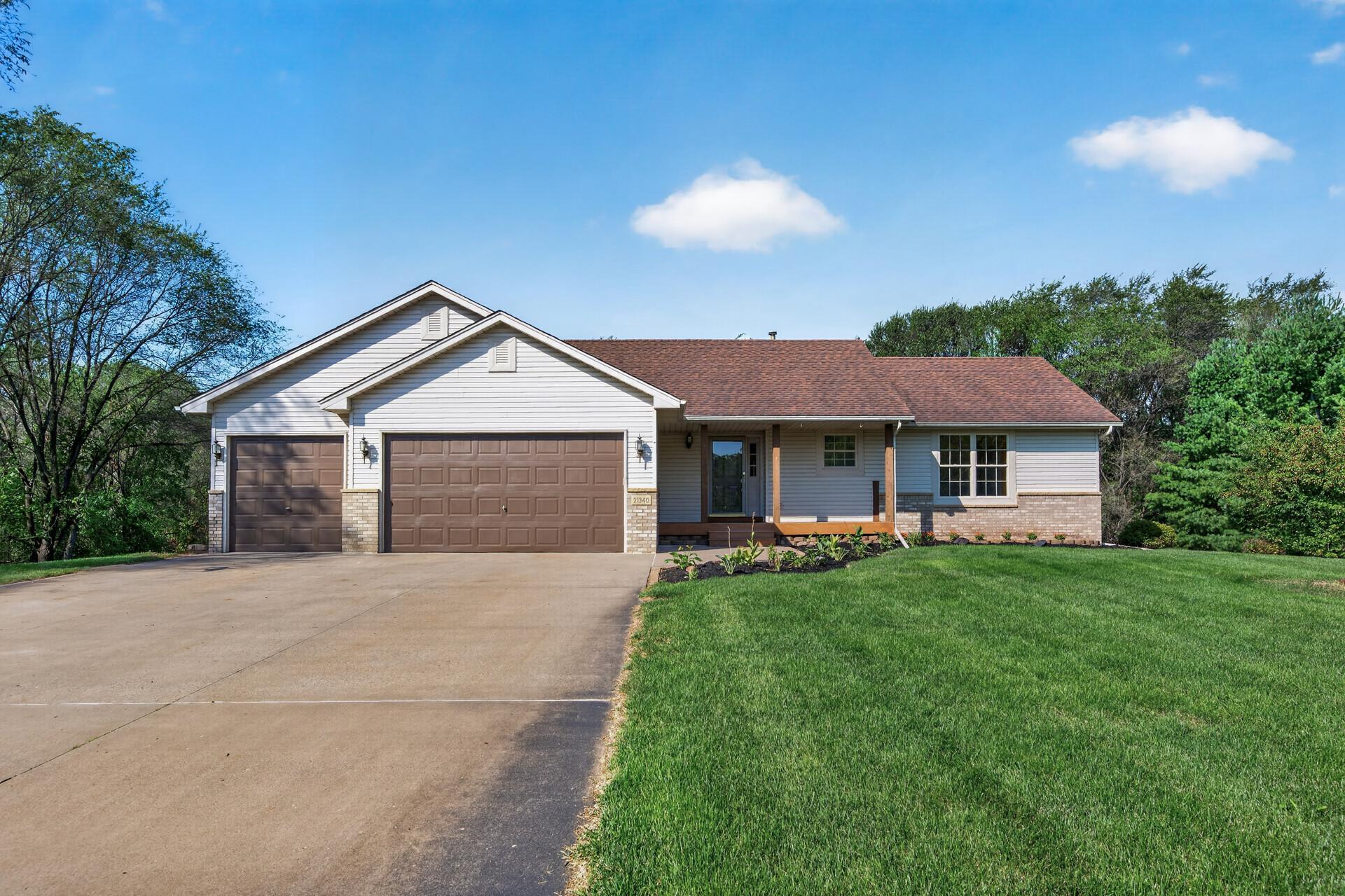 21340 Van Buren Street Ne Property Photo 1