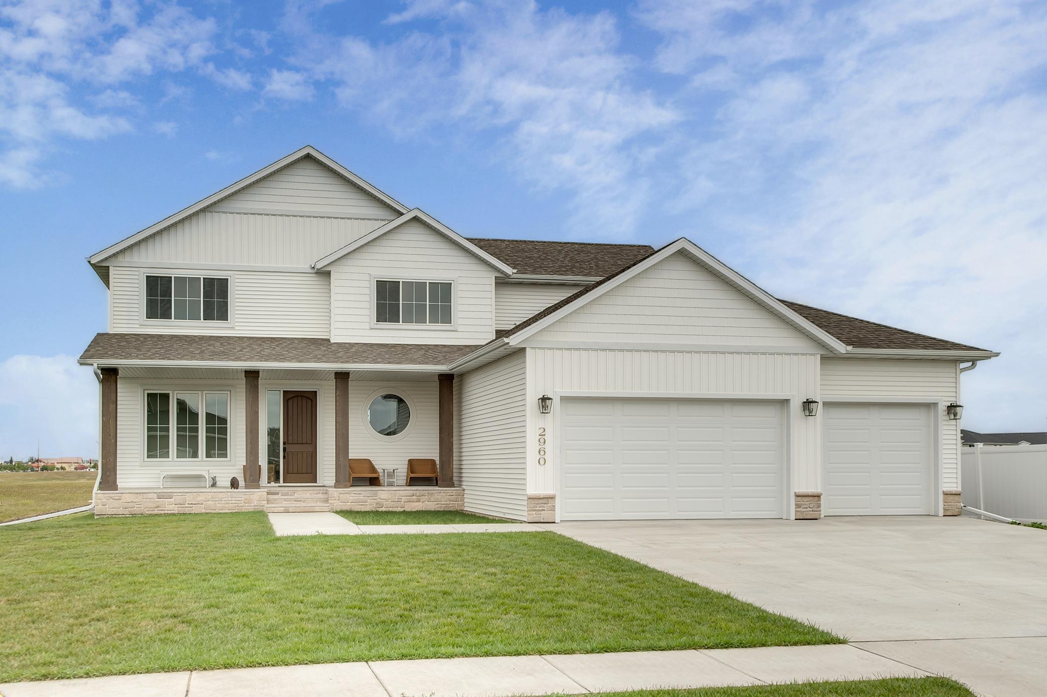2960 Prairie Farms Circle S Property Photo 1