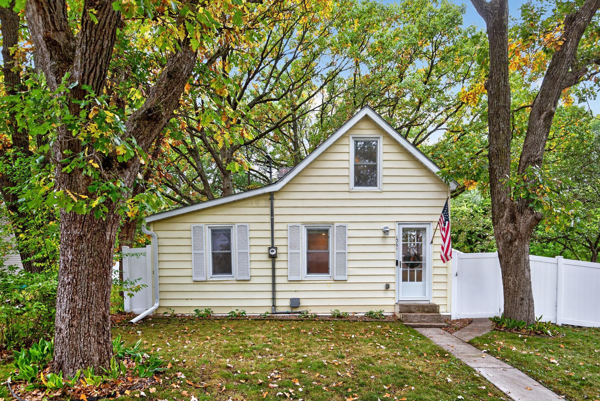1061 Wall Street Property Photo 1