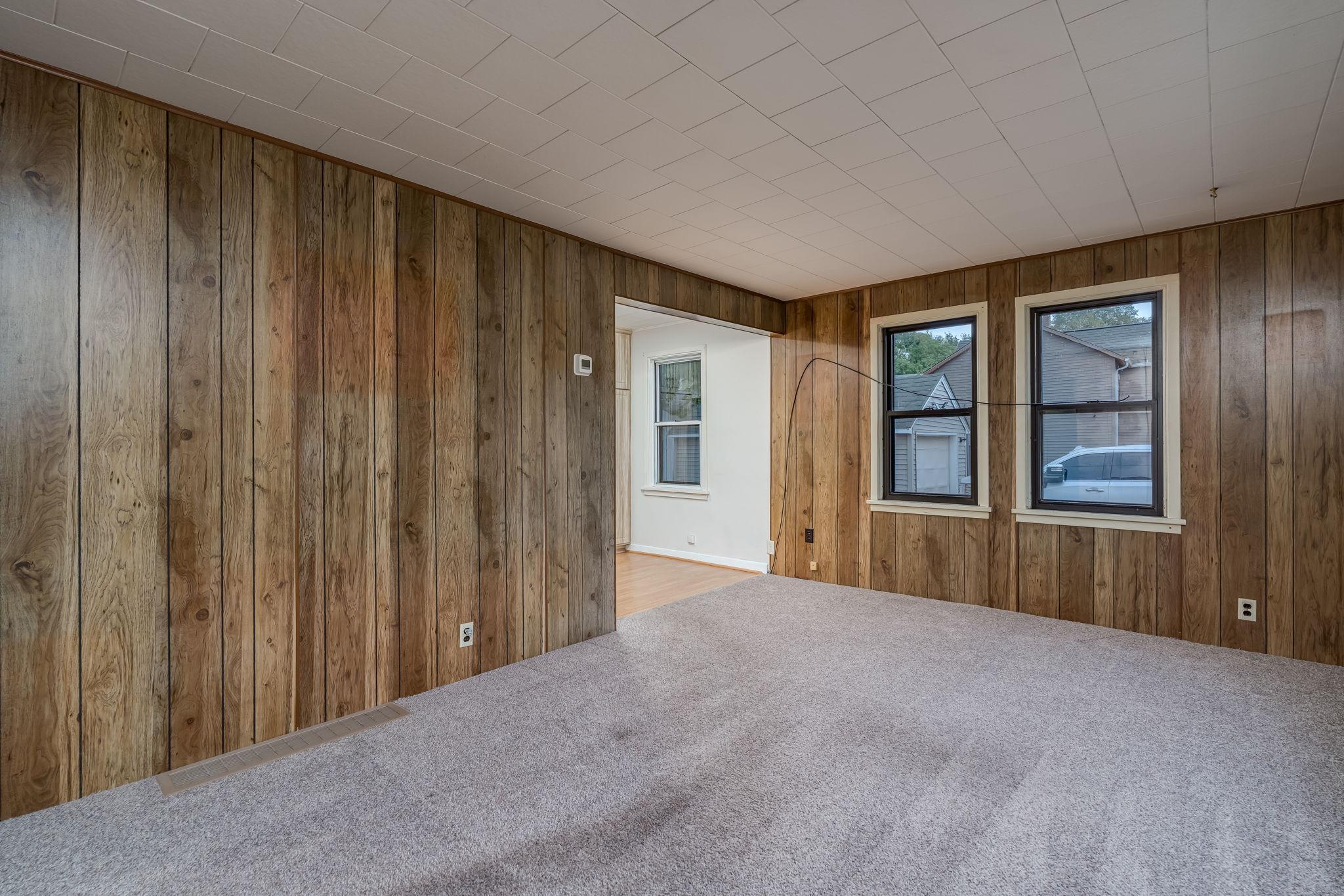 212 E Rock Street Property Photo 6