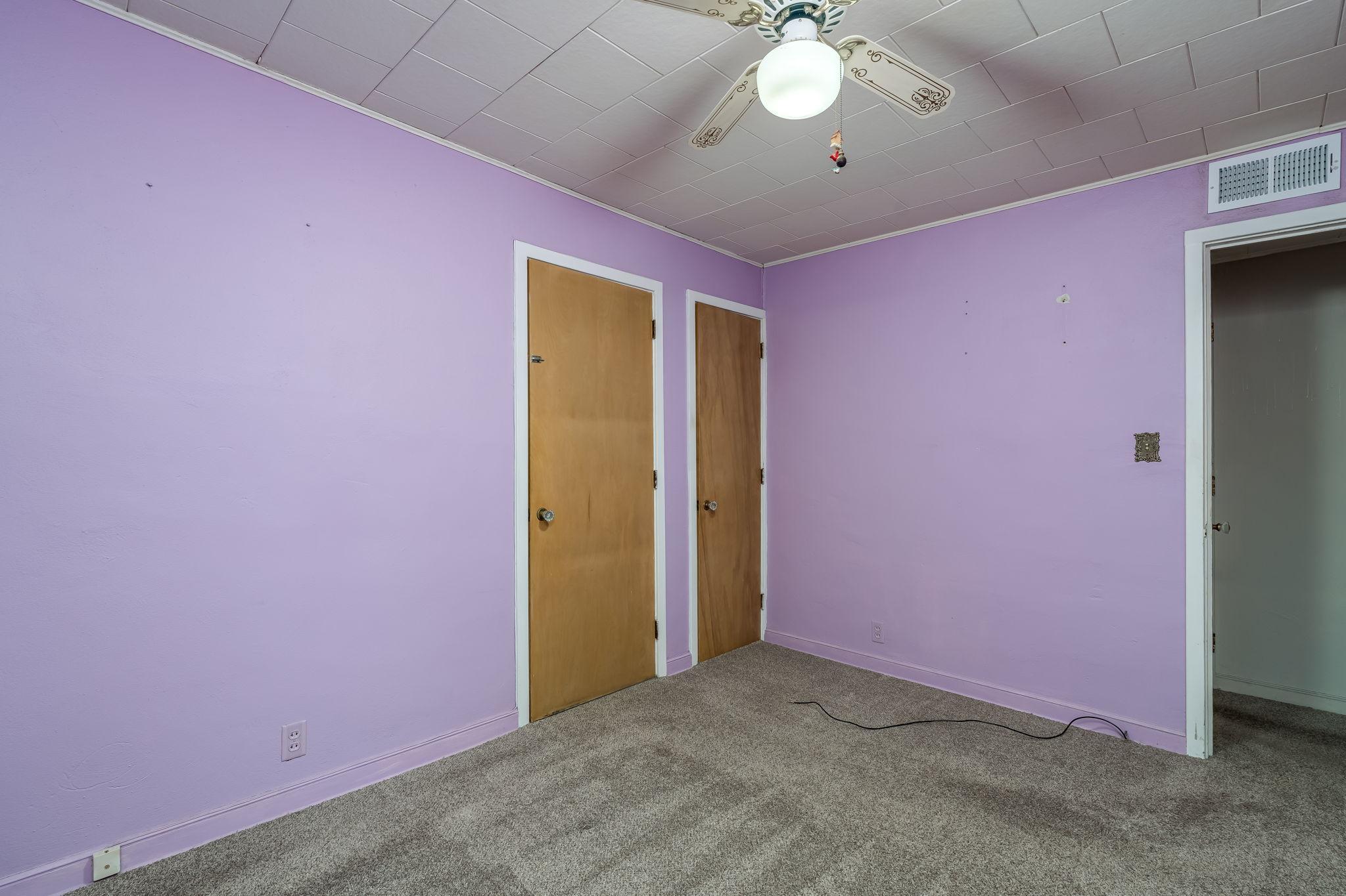 212 E Rock Street Property Photo 13