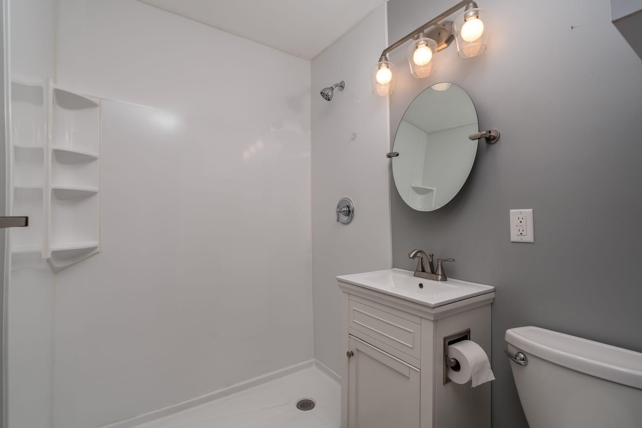 212 E Rock Street Property Photo 14