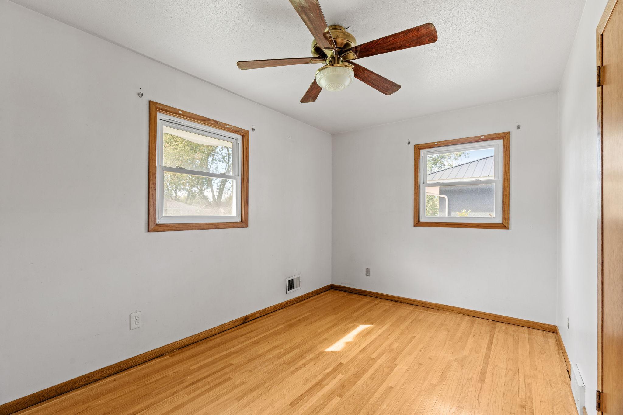 483 Manor Drive Ne Property Photo 11