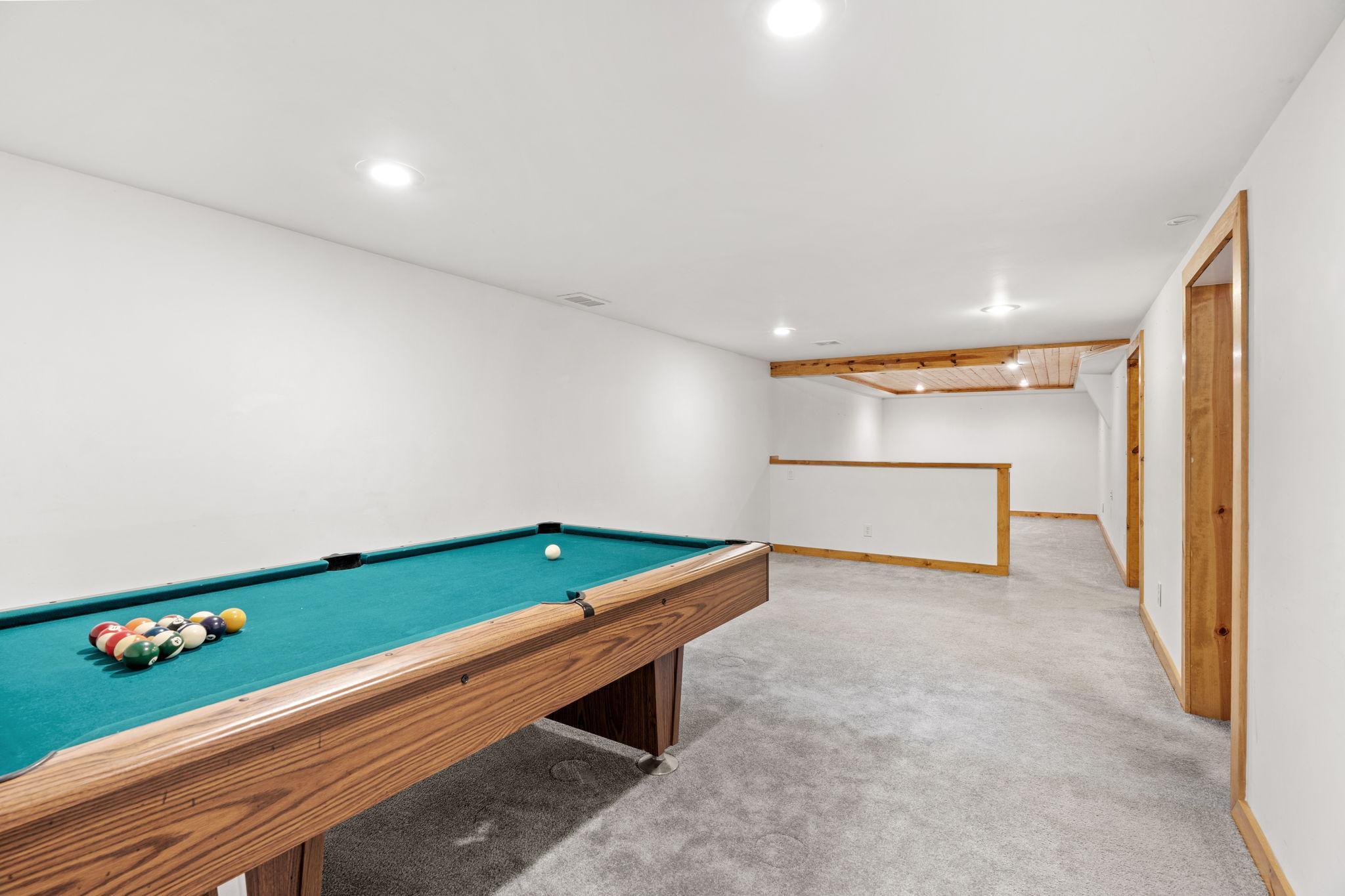 483 Manor Drive Ne Property Photo 18