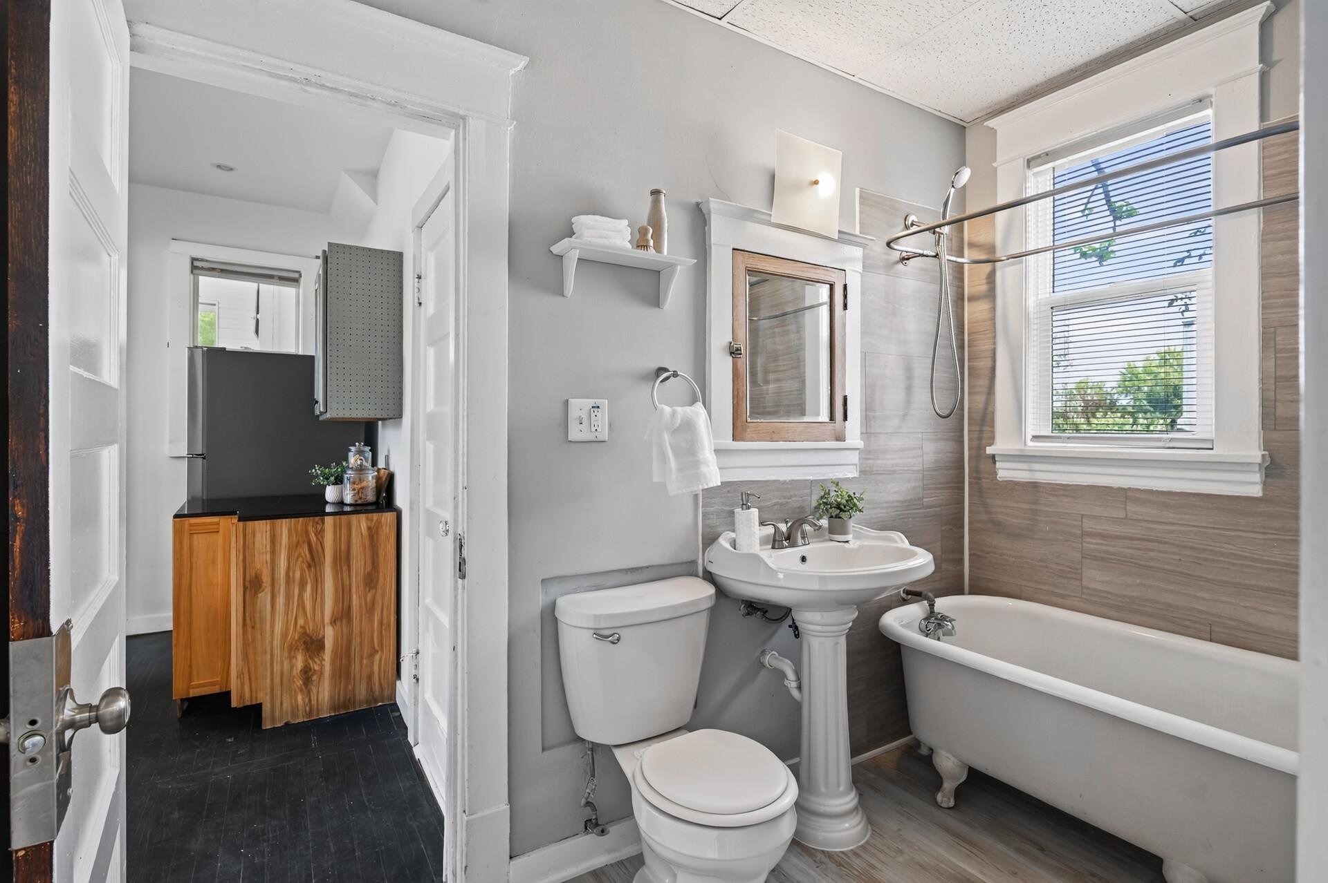1047 5th Street E Property Photo 11