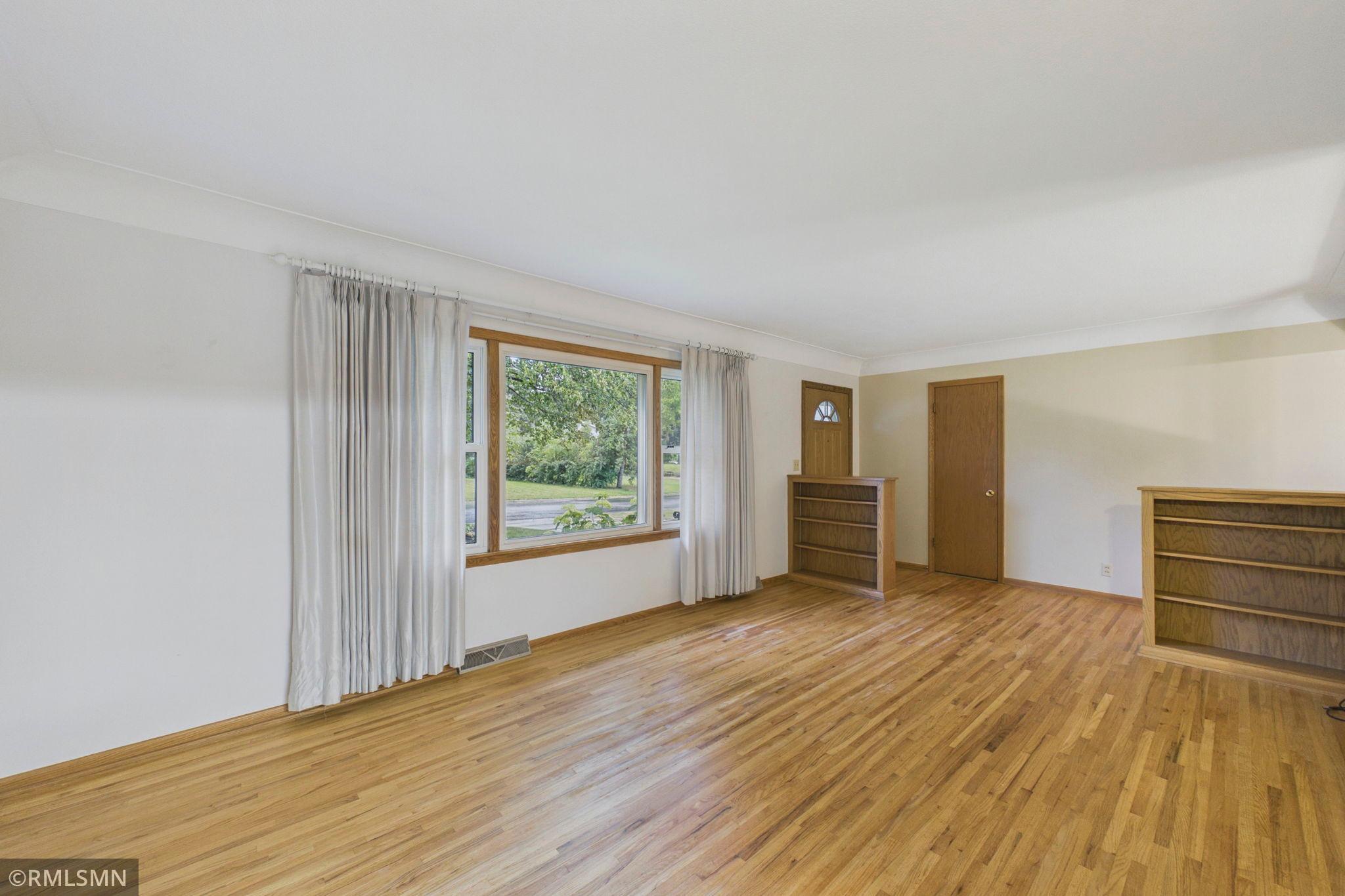 2728 Sunset Lane Property Photo 4