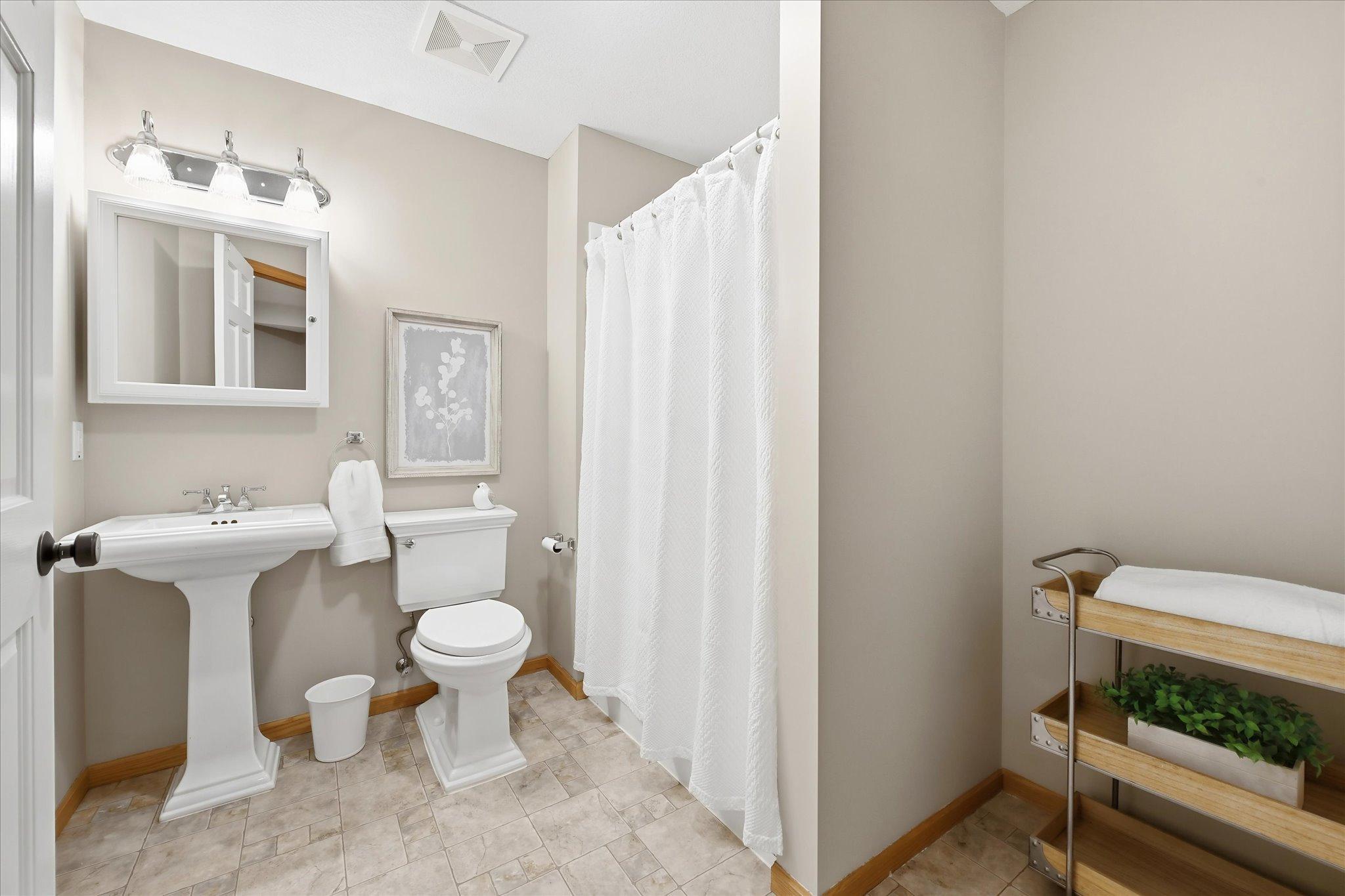 6808 Cambridge Road Property Photo 27