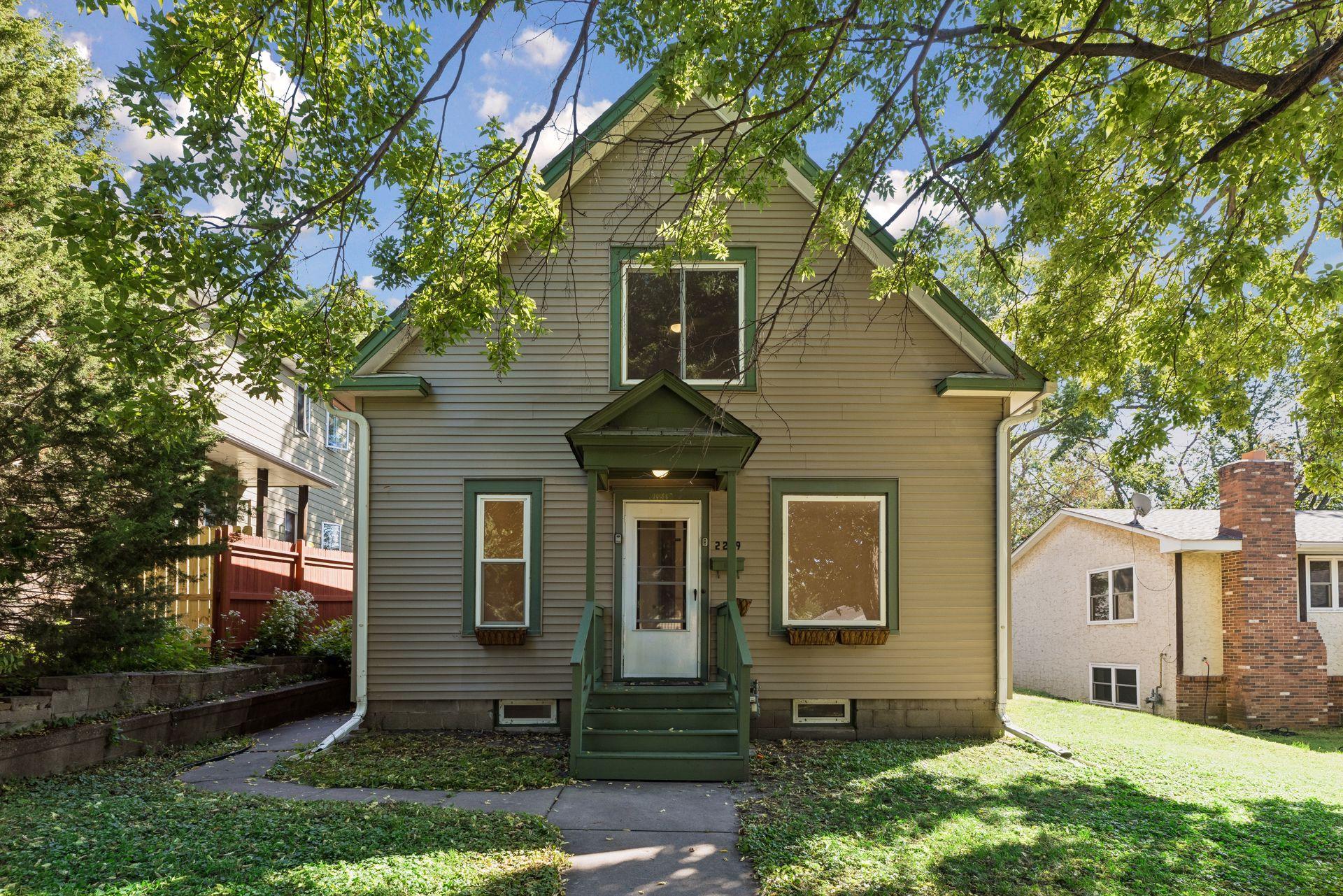 2219 Lincoln Street Ne Property Photo 1