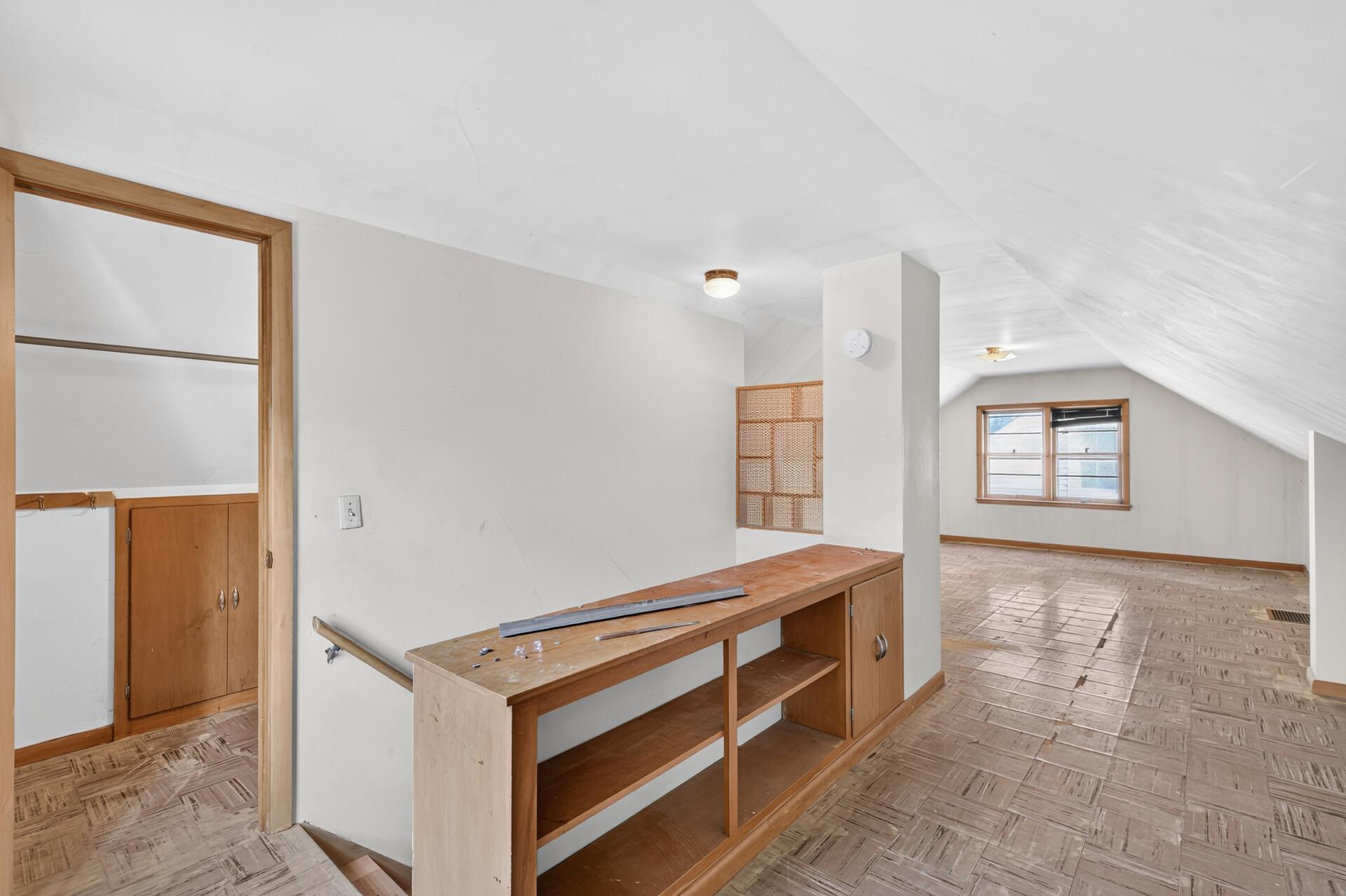5242 James Avenue N Property Photo 17