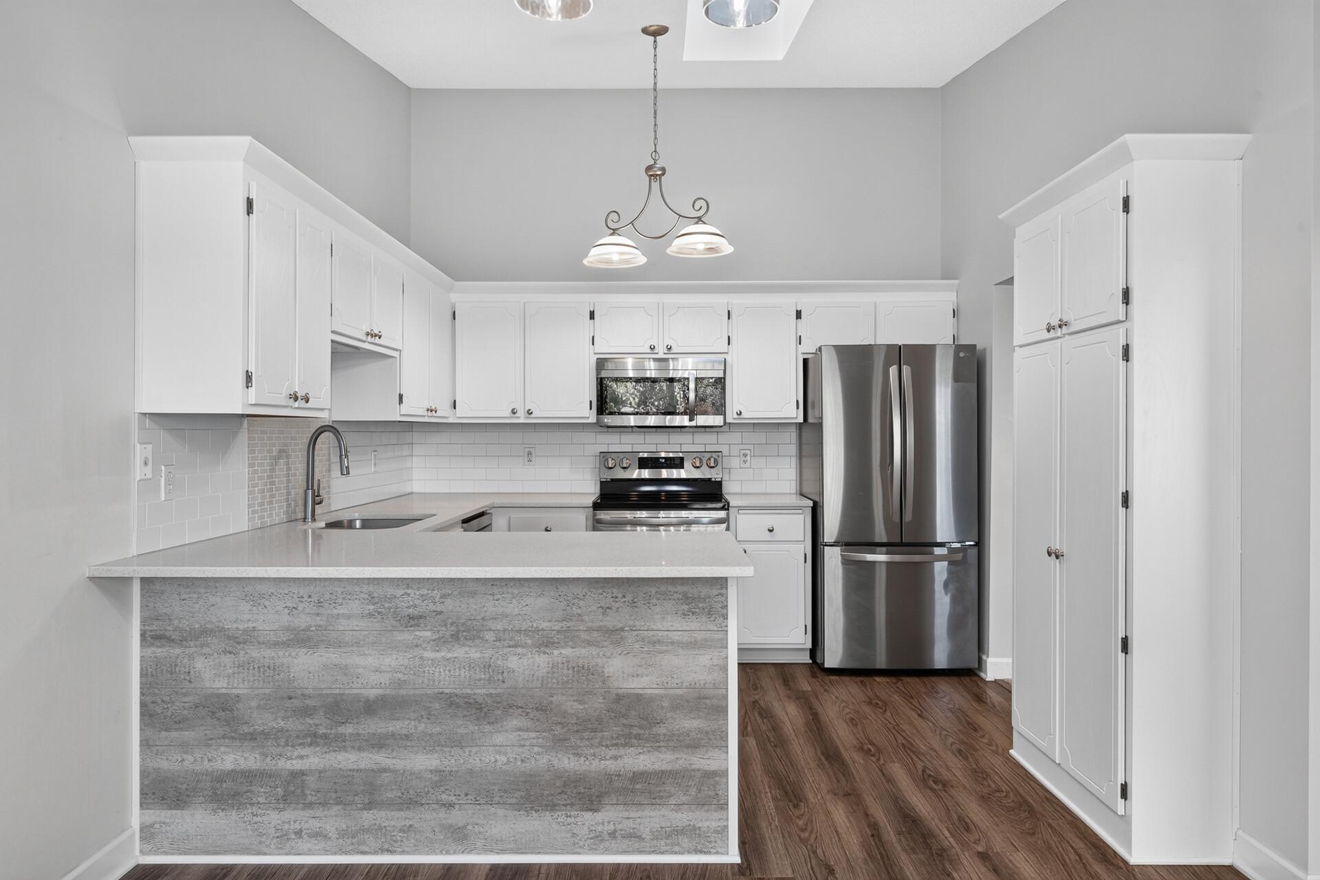 12779 82nd Place N Property Photo 3