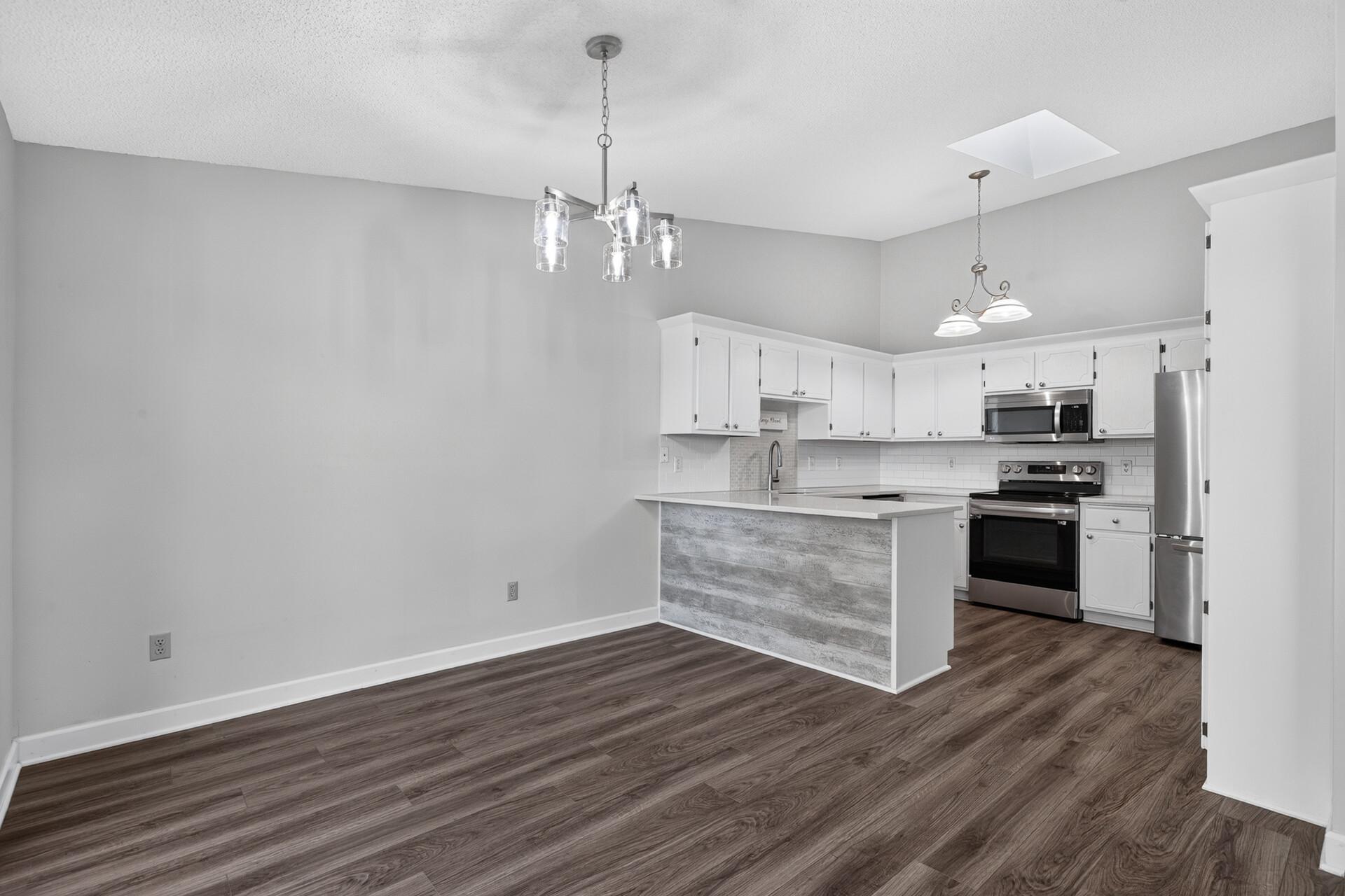 12779 82nd Place N Property Photo 9