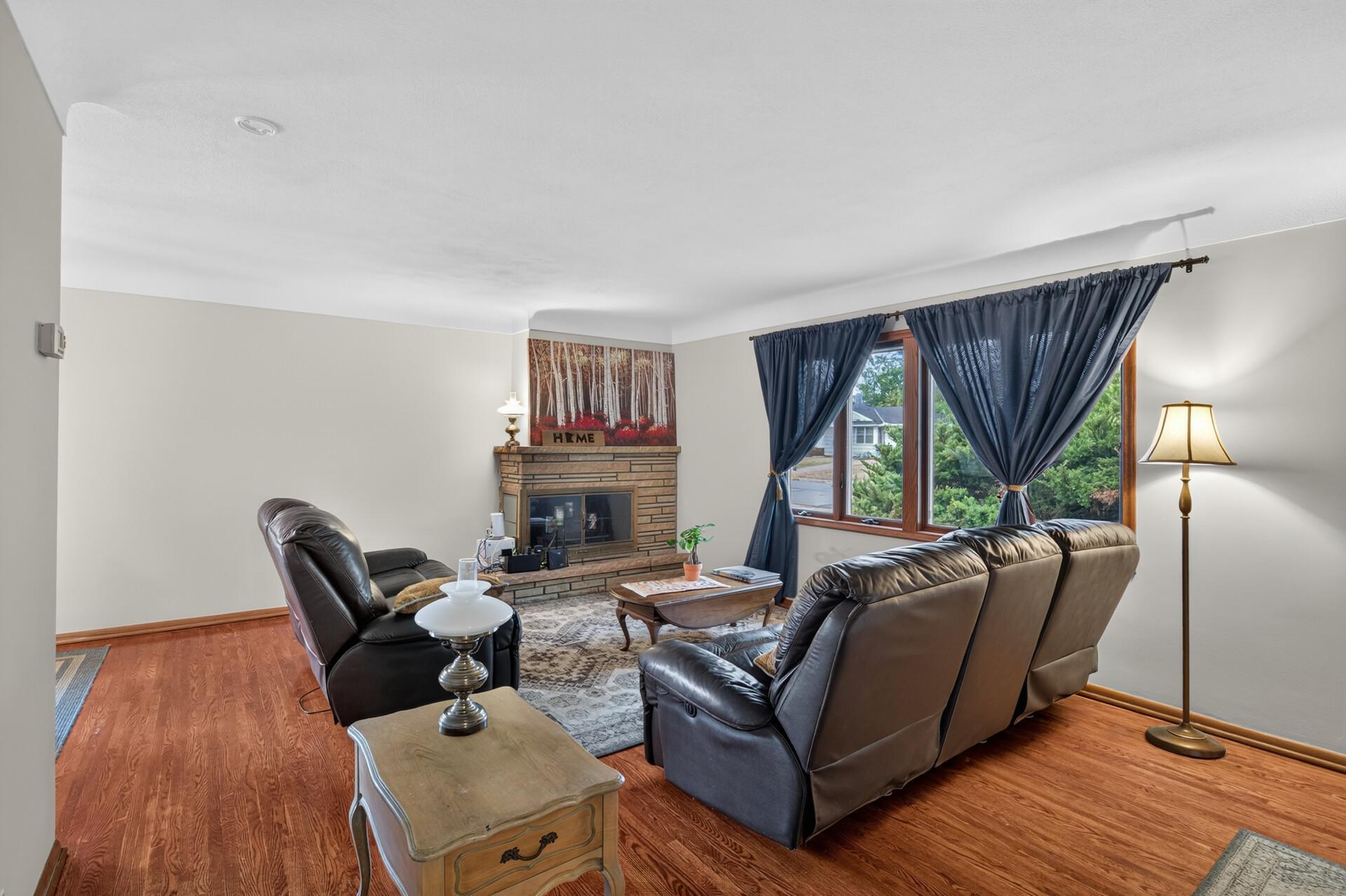 6221 Thomas Avenue S Property Photo 2