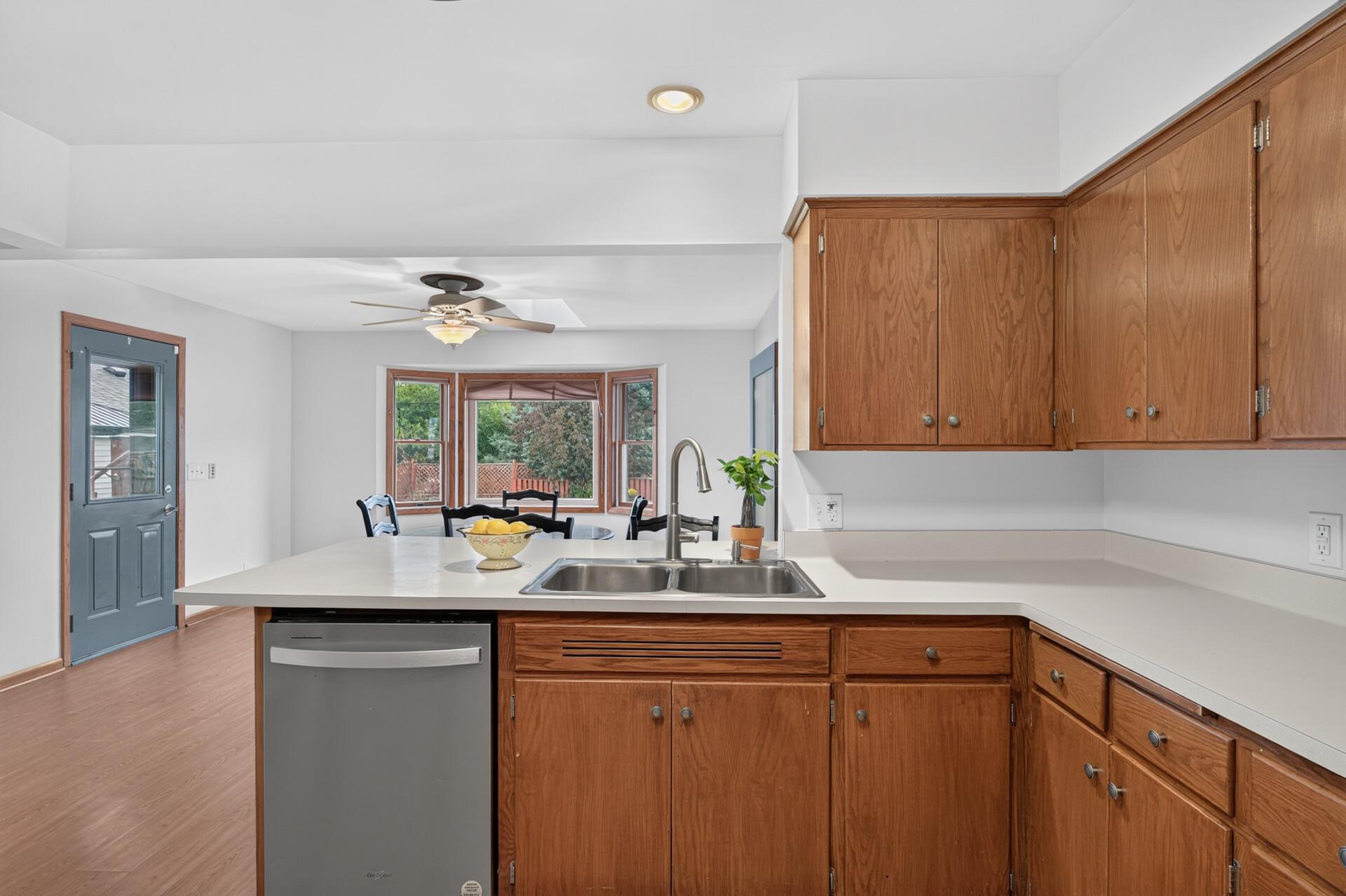 6221 Thomas Avenue S Property Photo 20