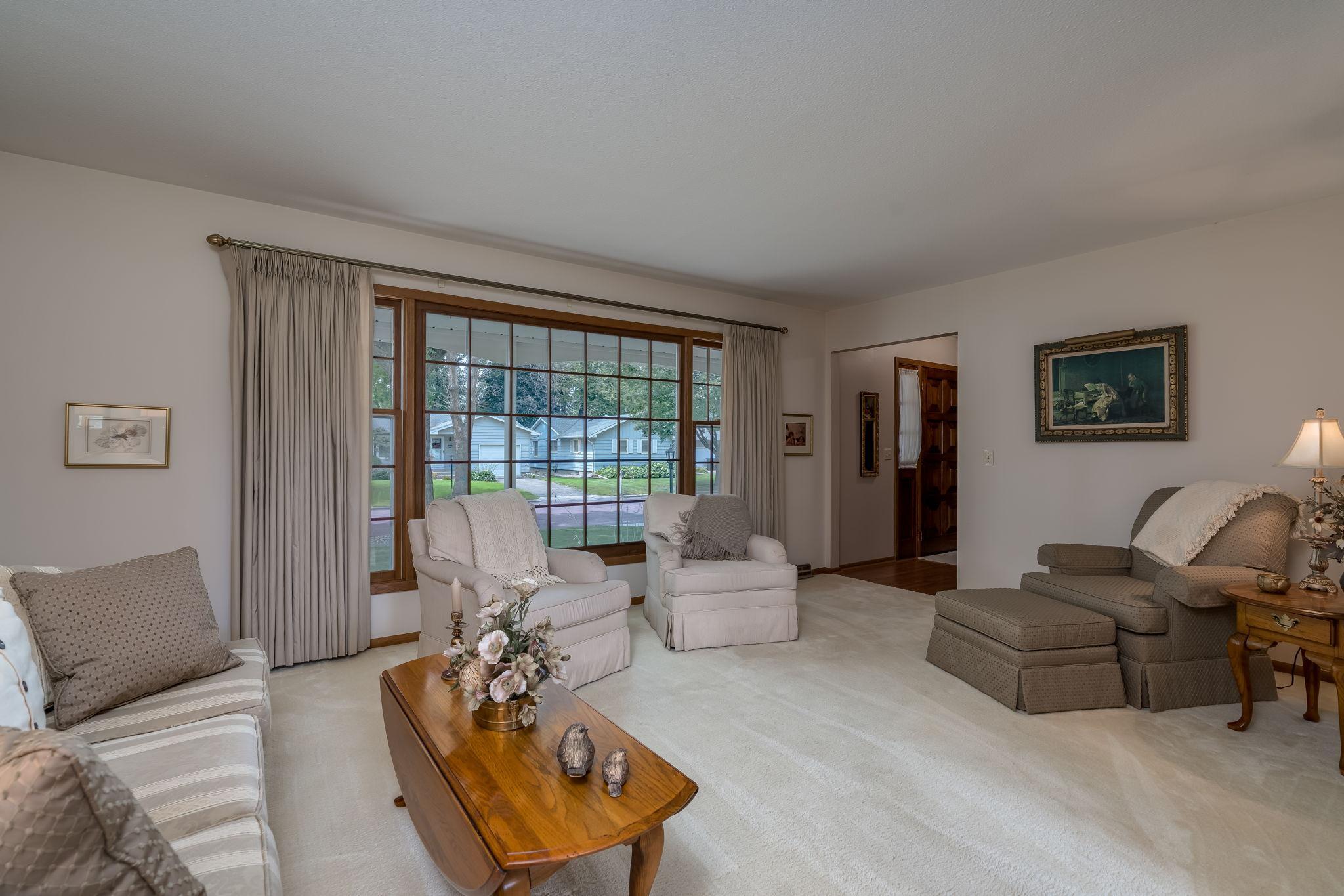 137 Marabou Drive Property Photo 6