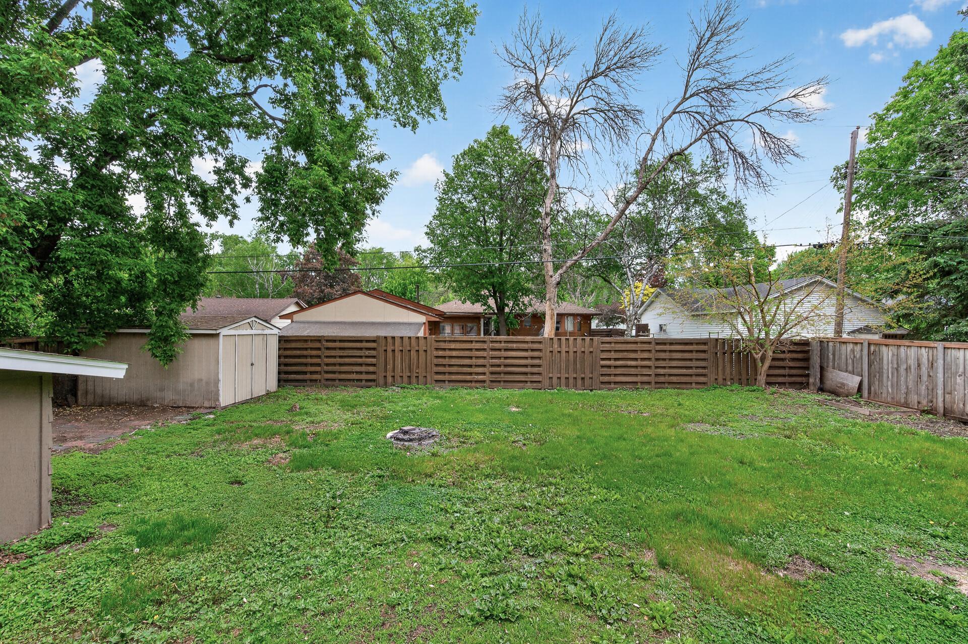 525 79th Avenue Ne Property Photo 13