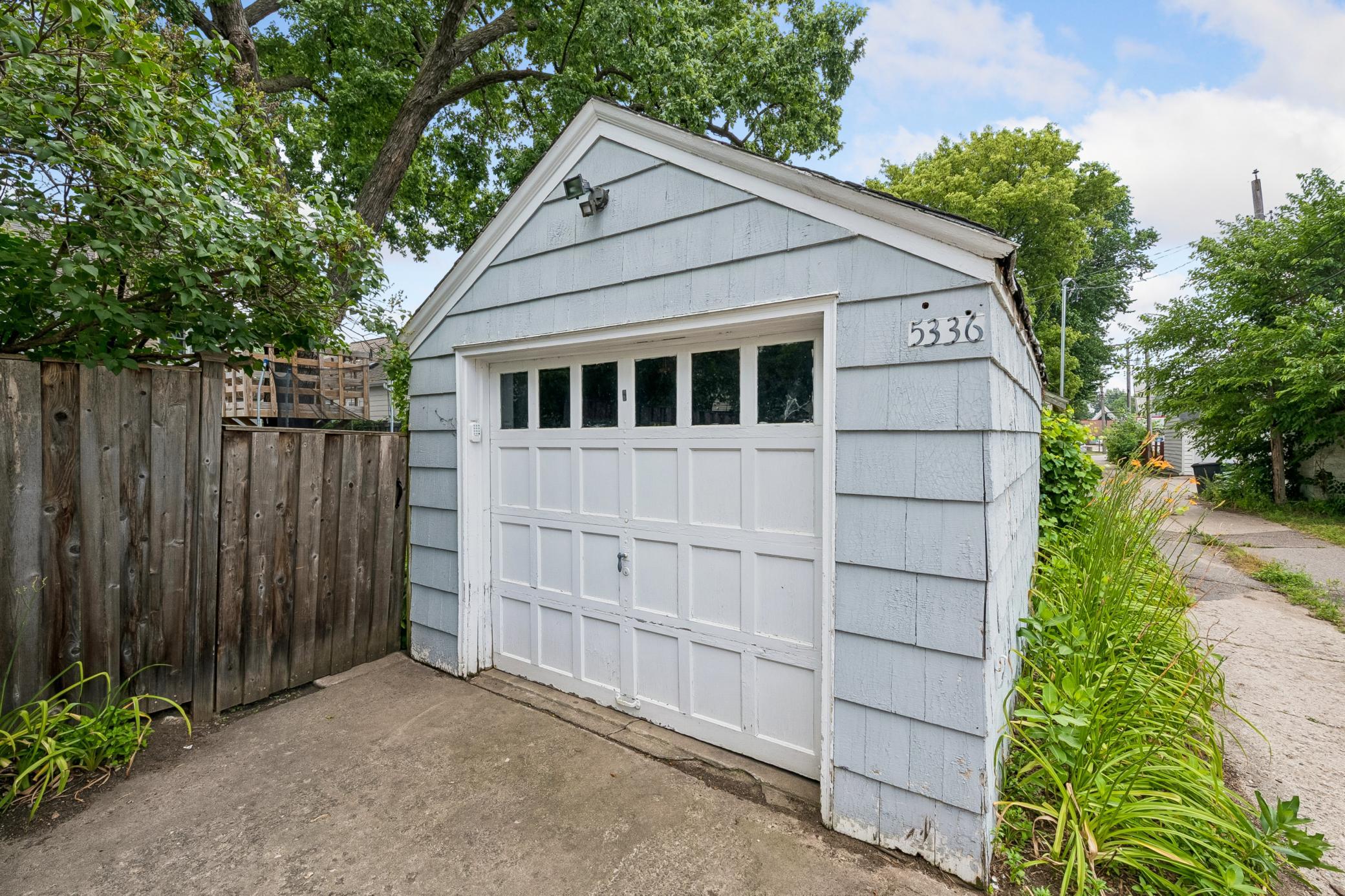 5336 Ewing Avenue S Property Photo 35