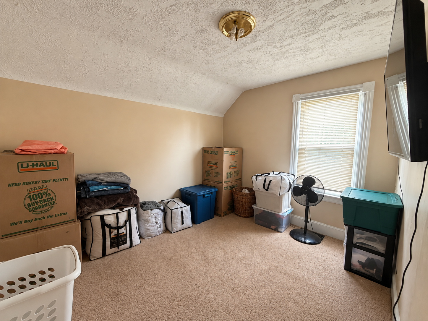 7144723 Property Photo 4
