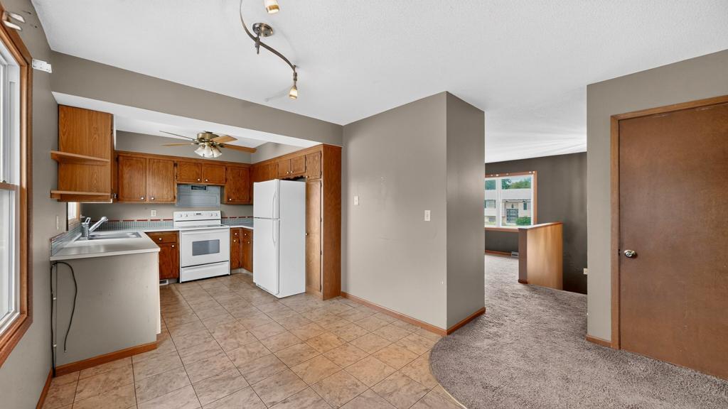 1620 9th Avenue Se Property Photo 2
