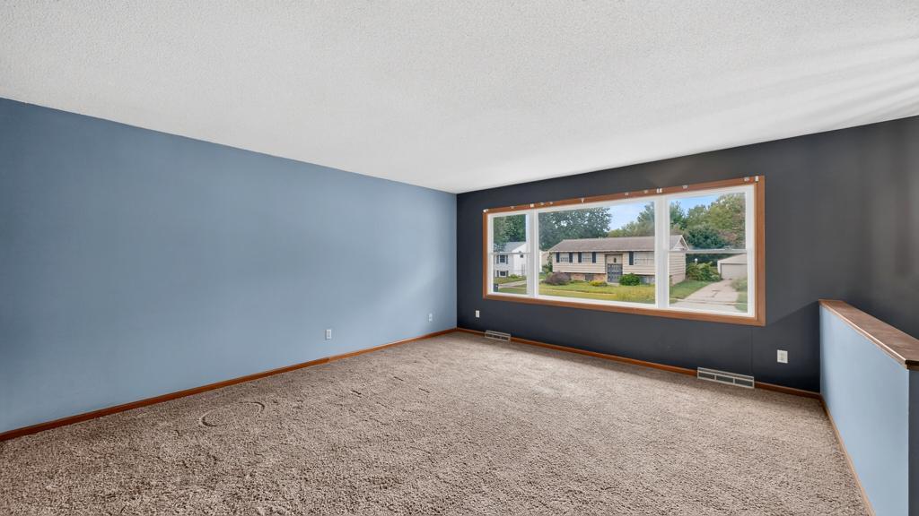 1620 9th Avenue Se Property Photo 5