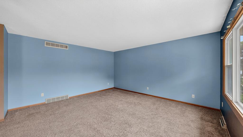 1620 9th Avenue Se Property Photo 8