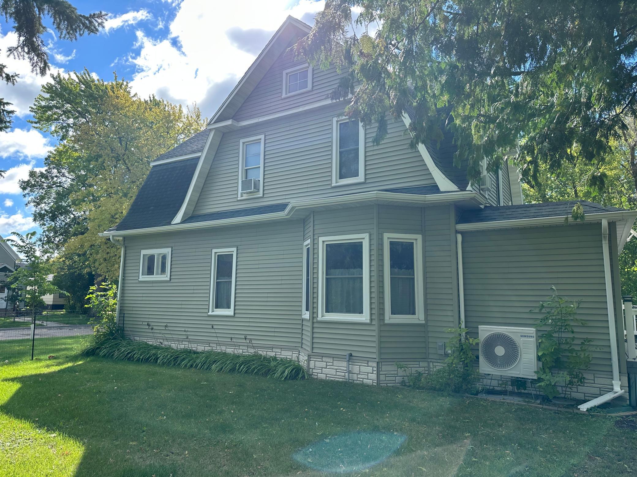 115 Conley Avenue N Property Photo 2