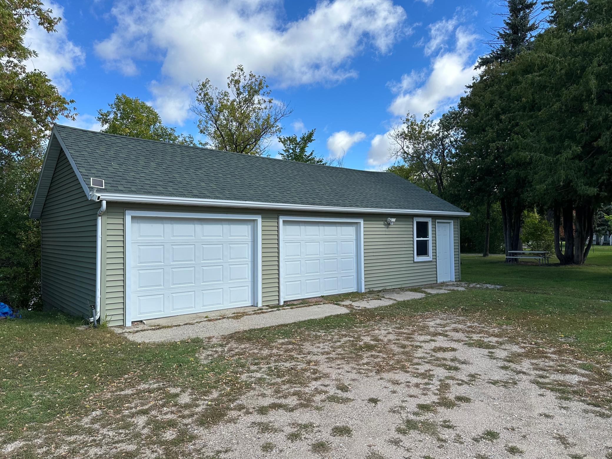 115 Conley Avenue N Property Photo 17