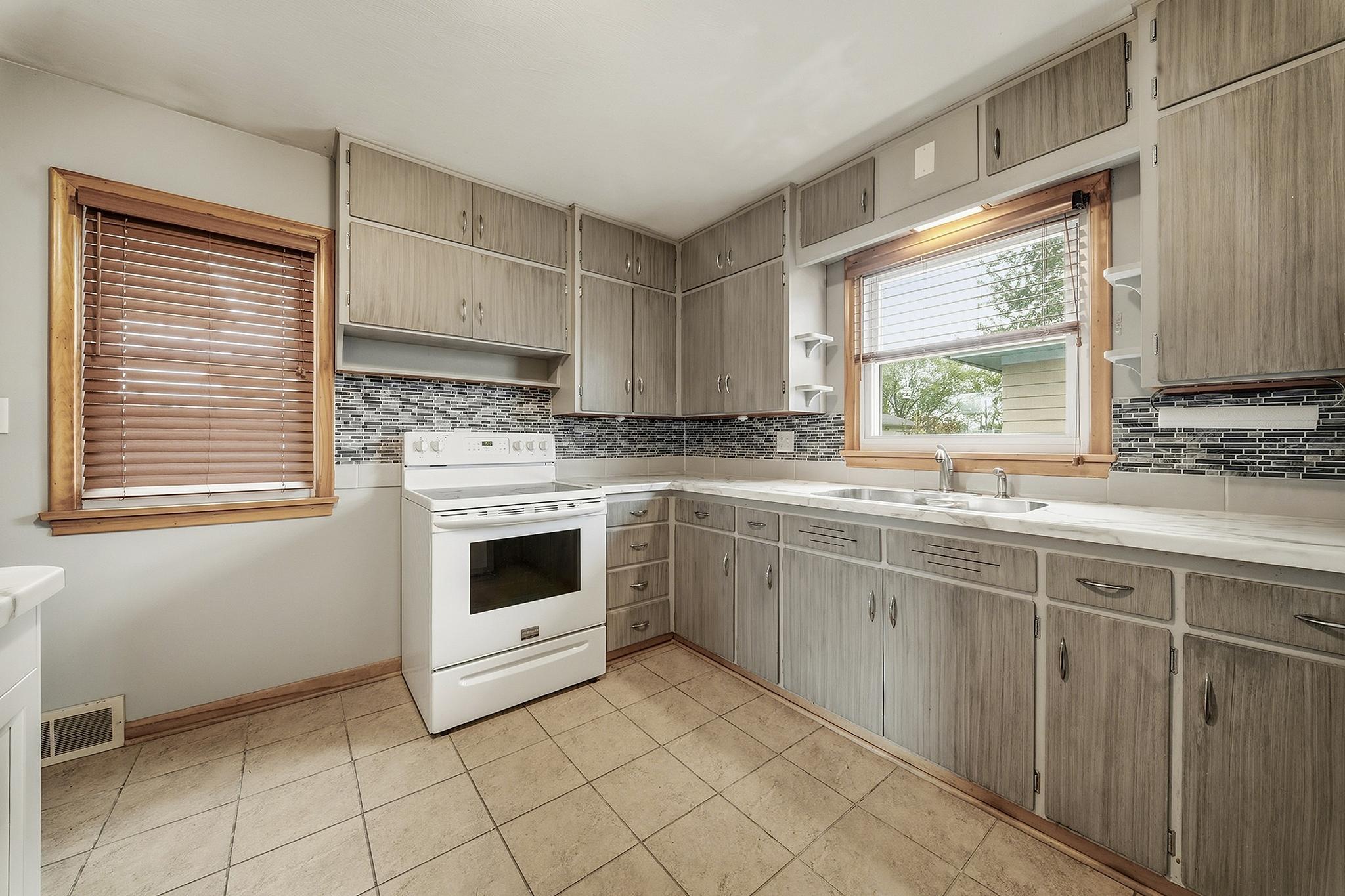 914 21st Avenue Property Photo 8
