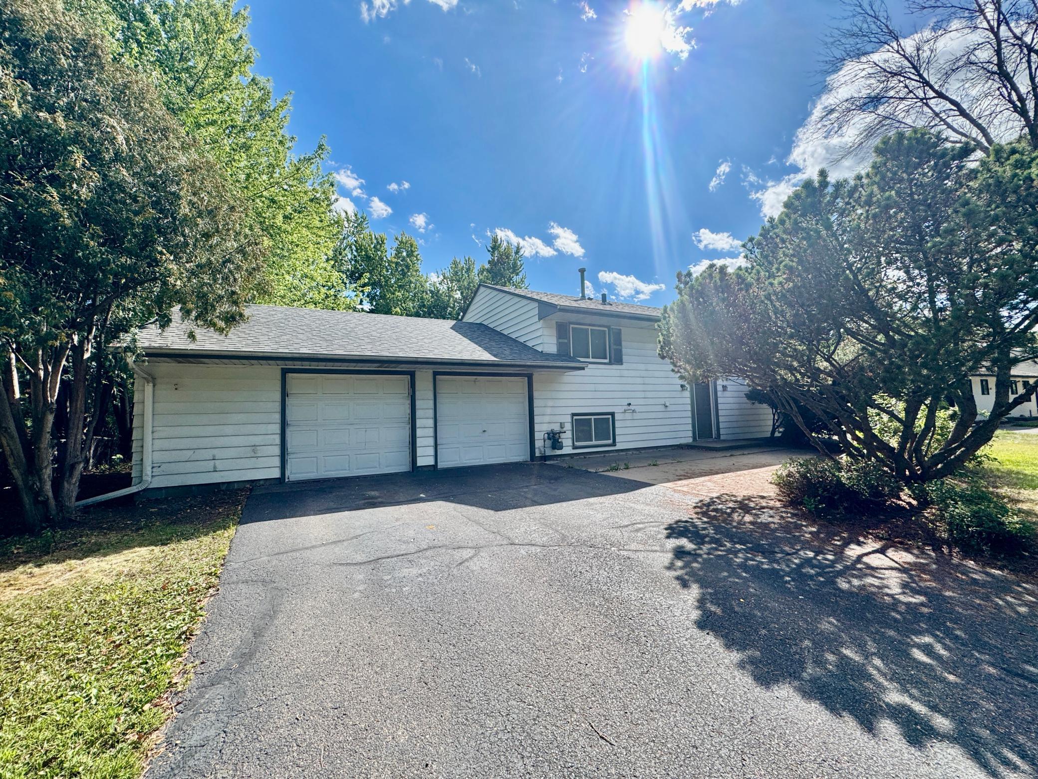 2001 Yellowstone Trail Property Photo 1