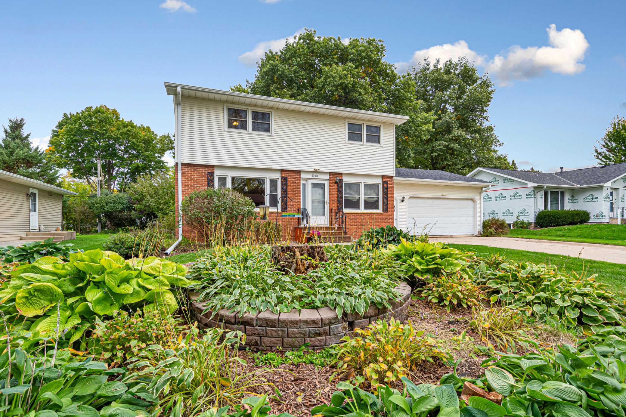1100 Mitchell Drive Property Photo 3