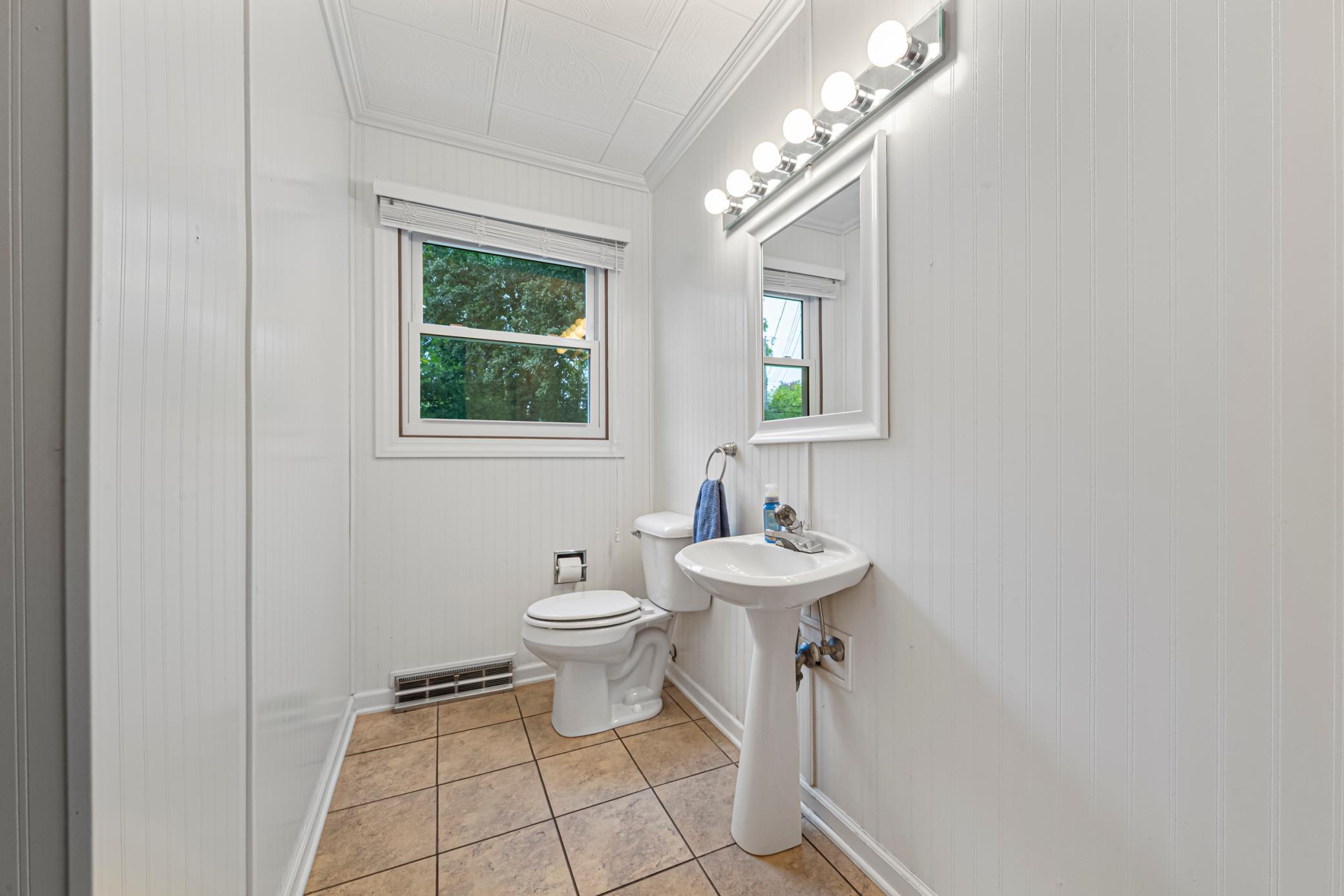 1100 Mitchell Drive Property Photo 17