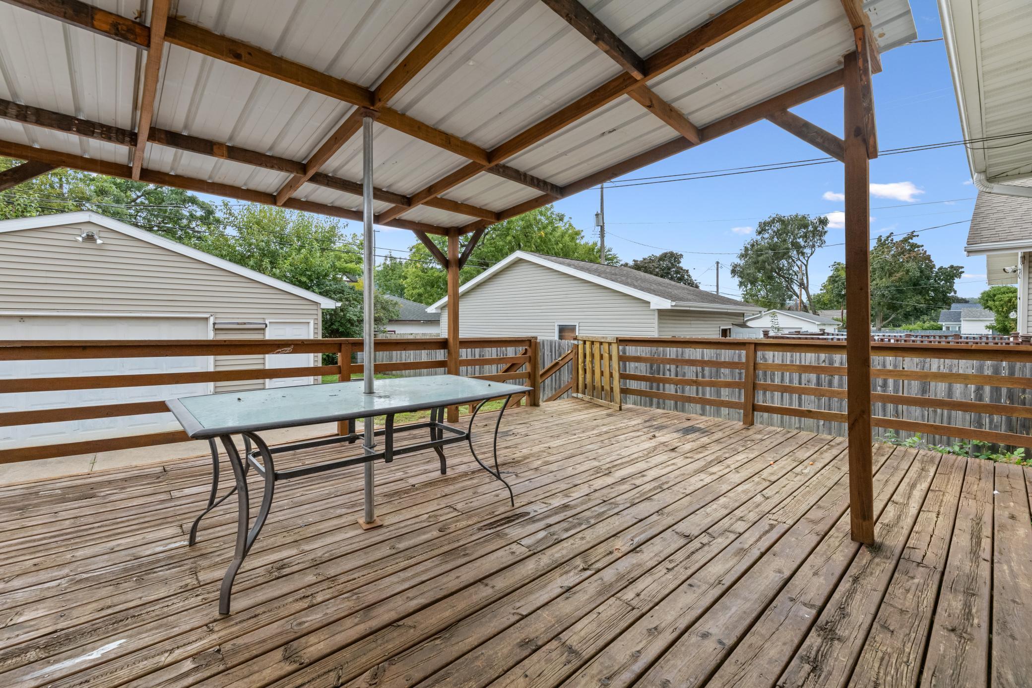 1223 W 5th Street Property Photo 4