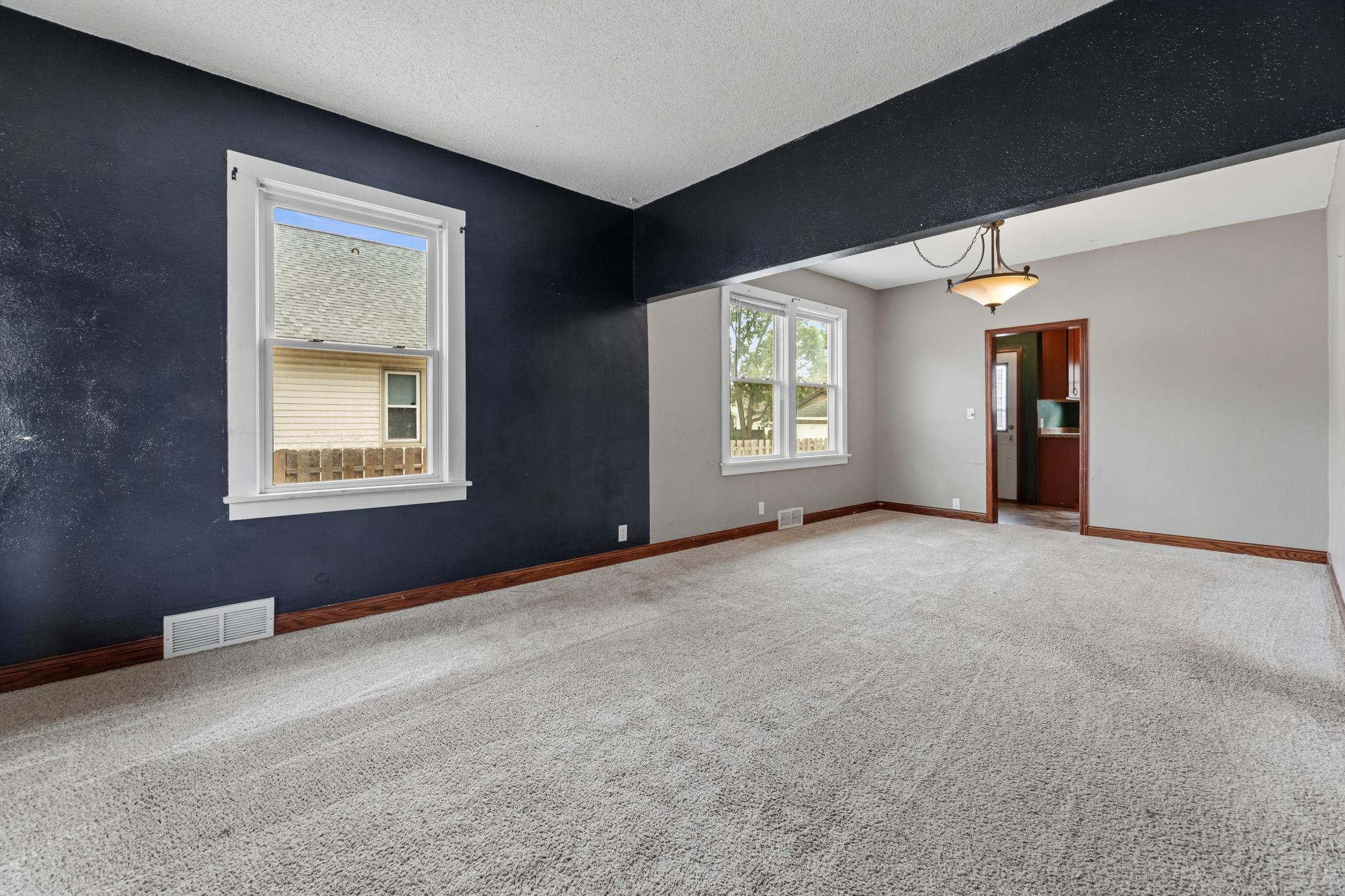 1223 W 5th Street Property Photo 14